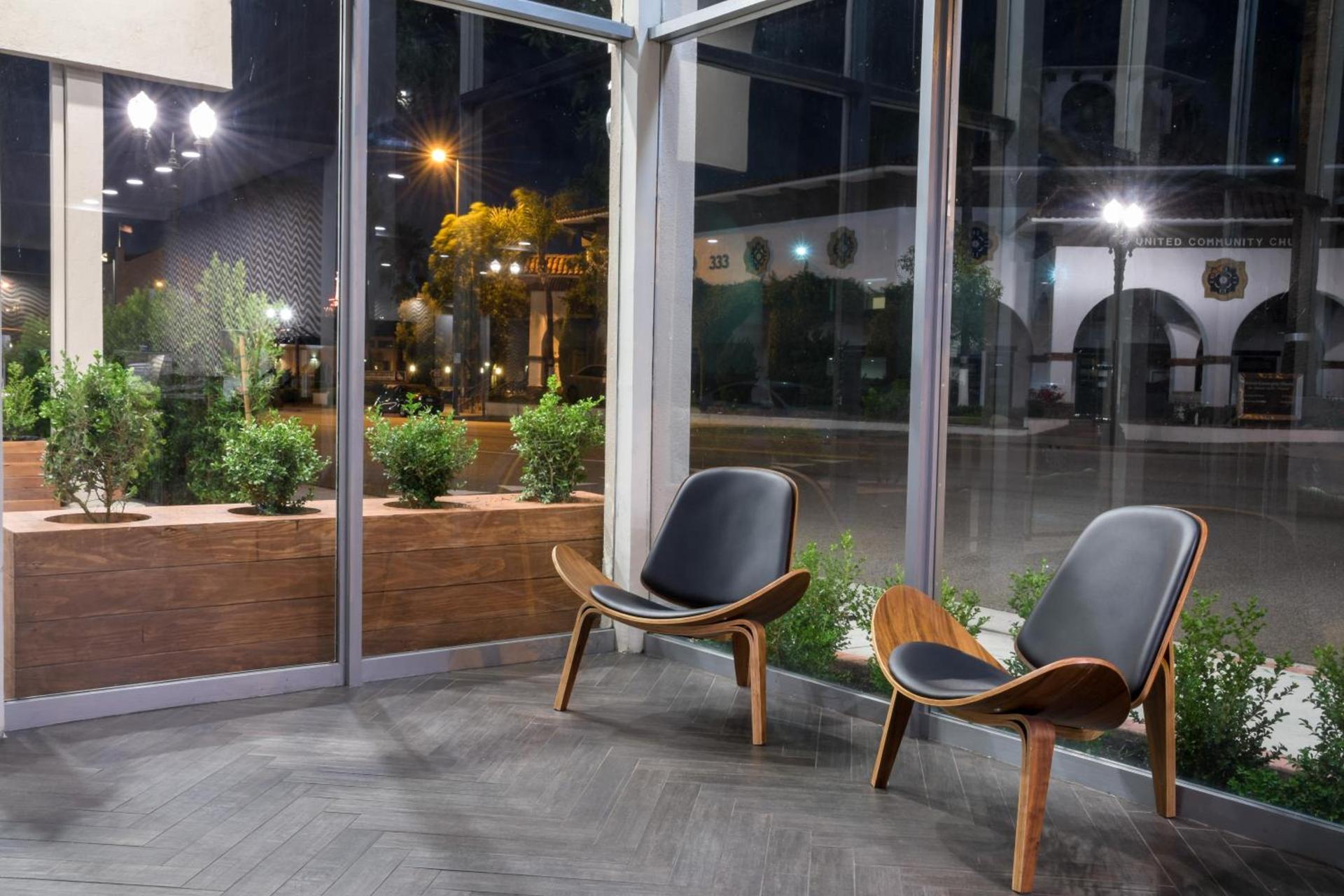 Hotel Xilo Glendale photo 4
