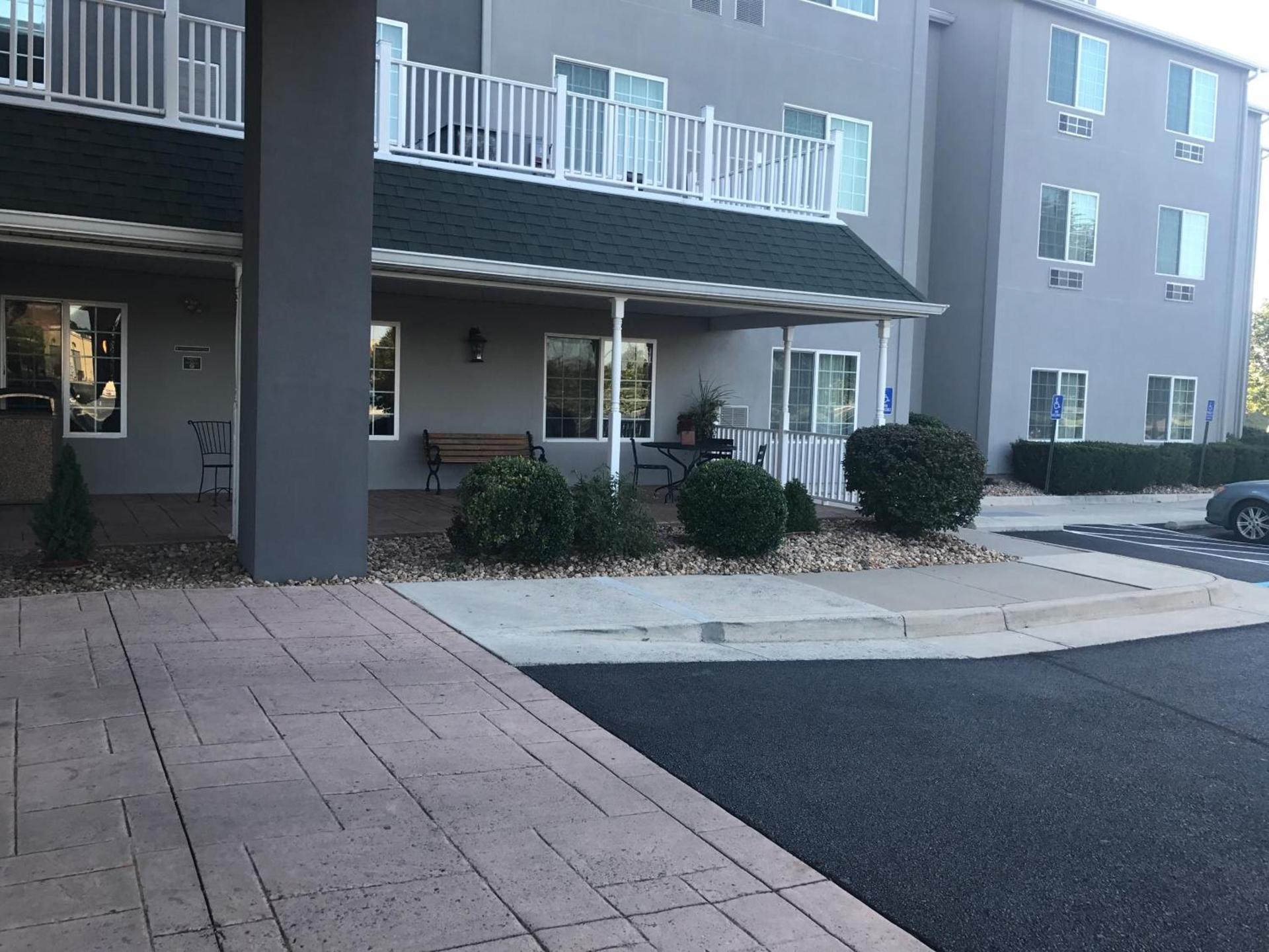 Country Inn & Suites by Radisson, Winchester, VA photo 30