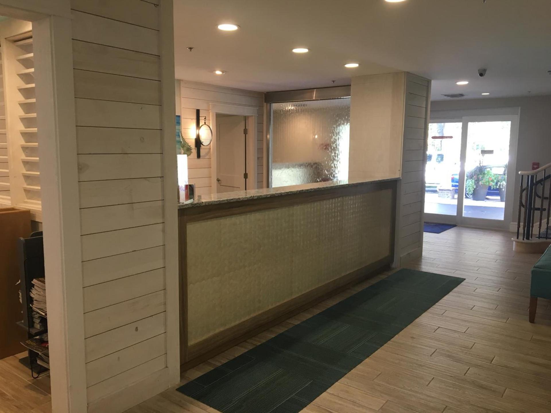 Palmera Inn and Suites photo 7