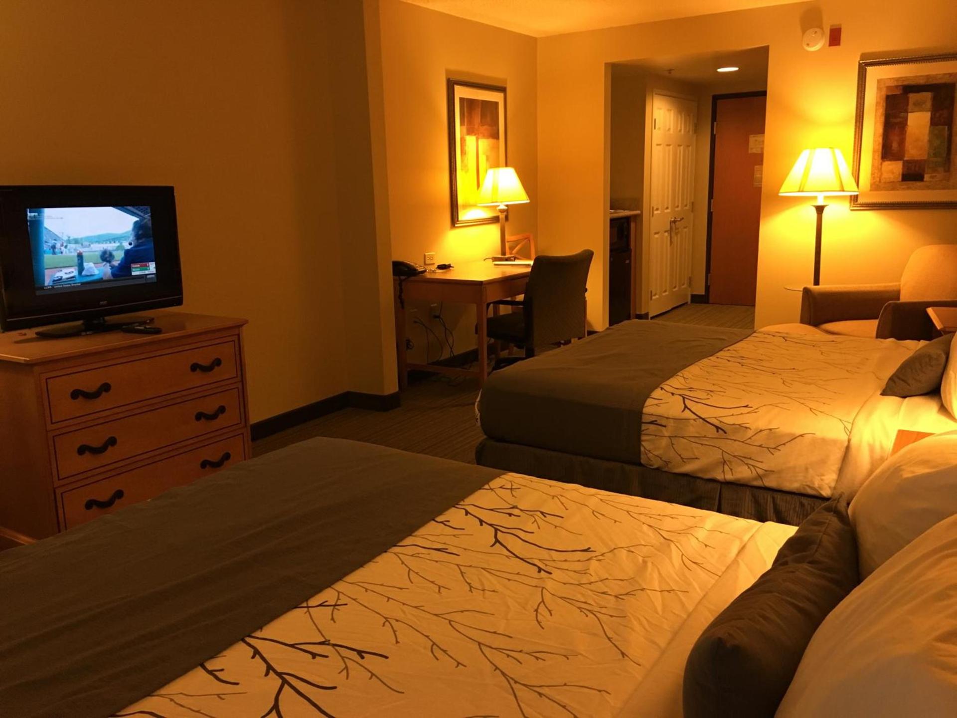 Wingate by Wyndham Coon Rapids photo 46