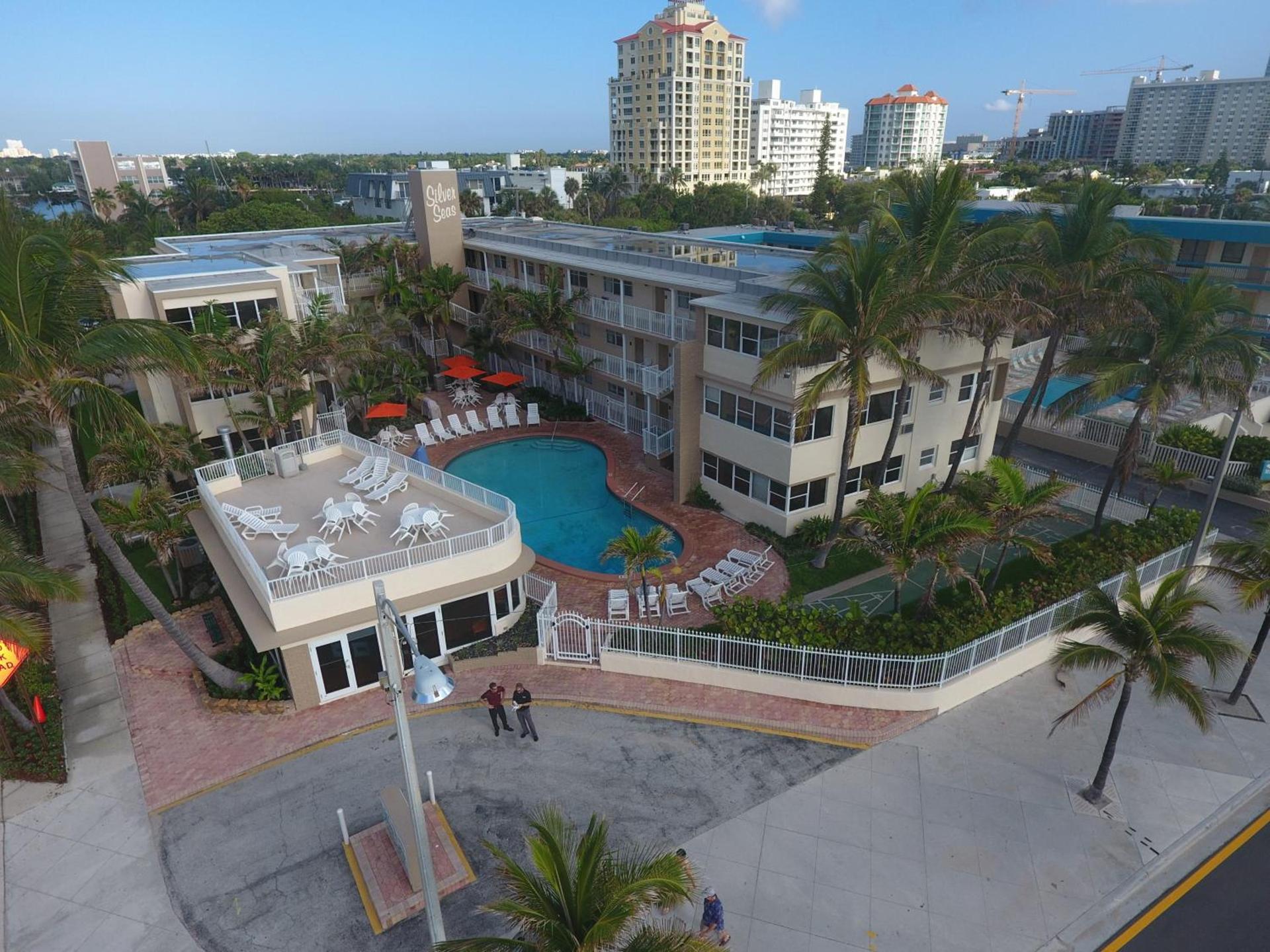 Silver Seas Beach Resort photo 1