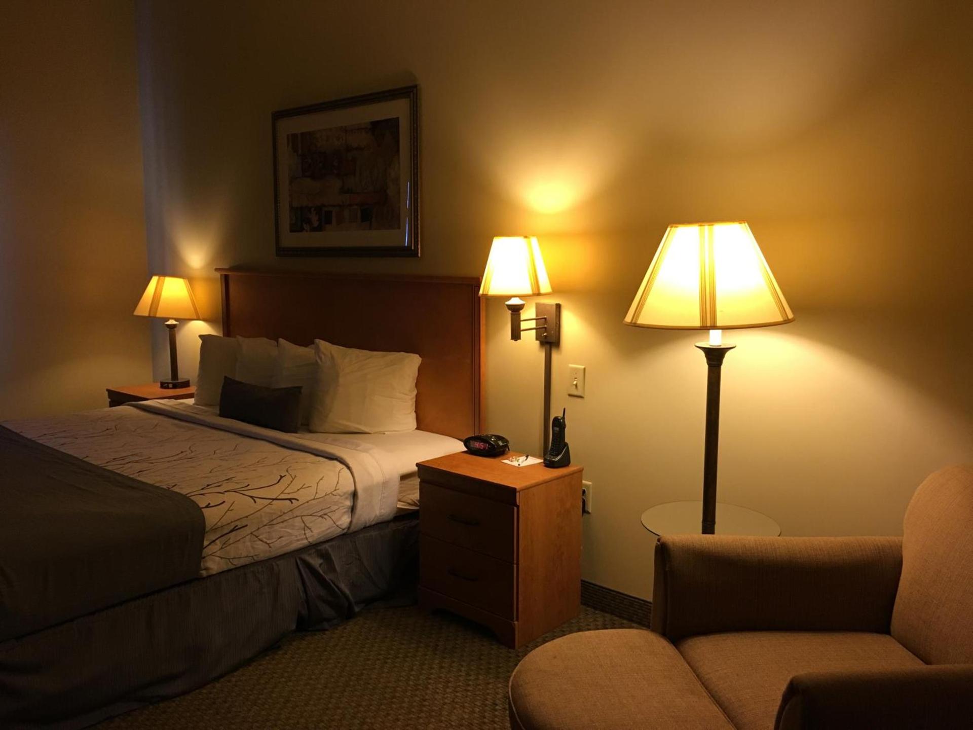 Wingate by Wyndham Coon Rapids photo 37