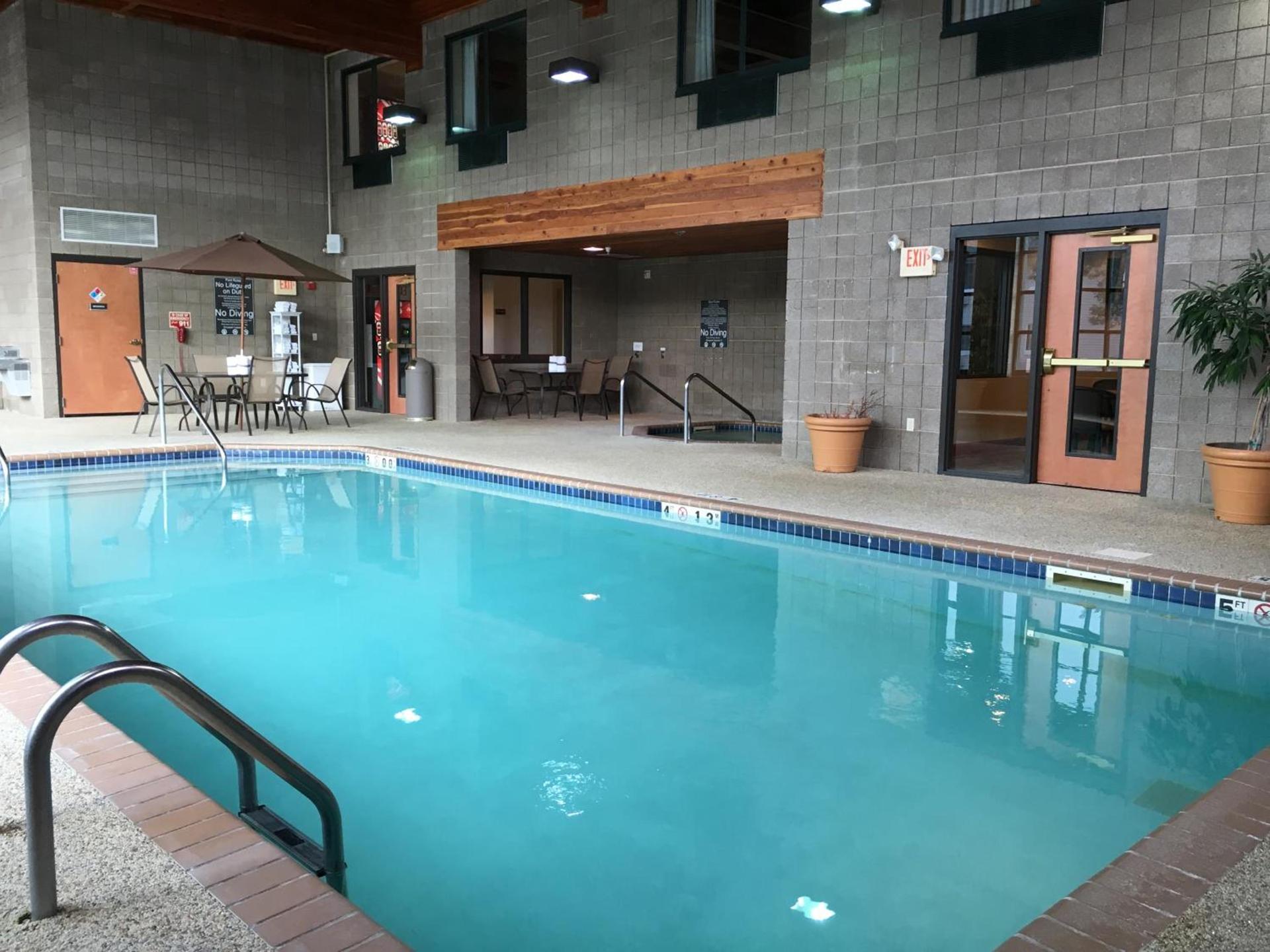 Wingate by Wyndham Coon Rapids photo 21