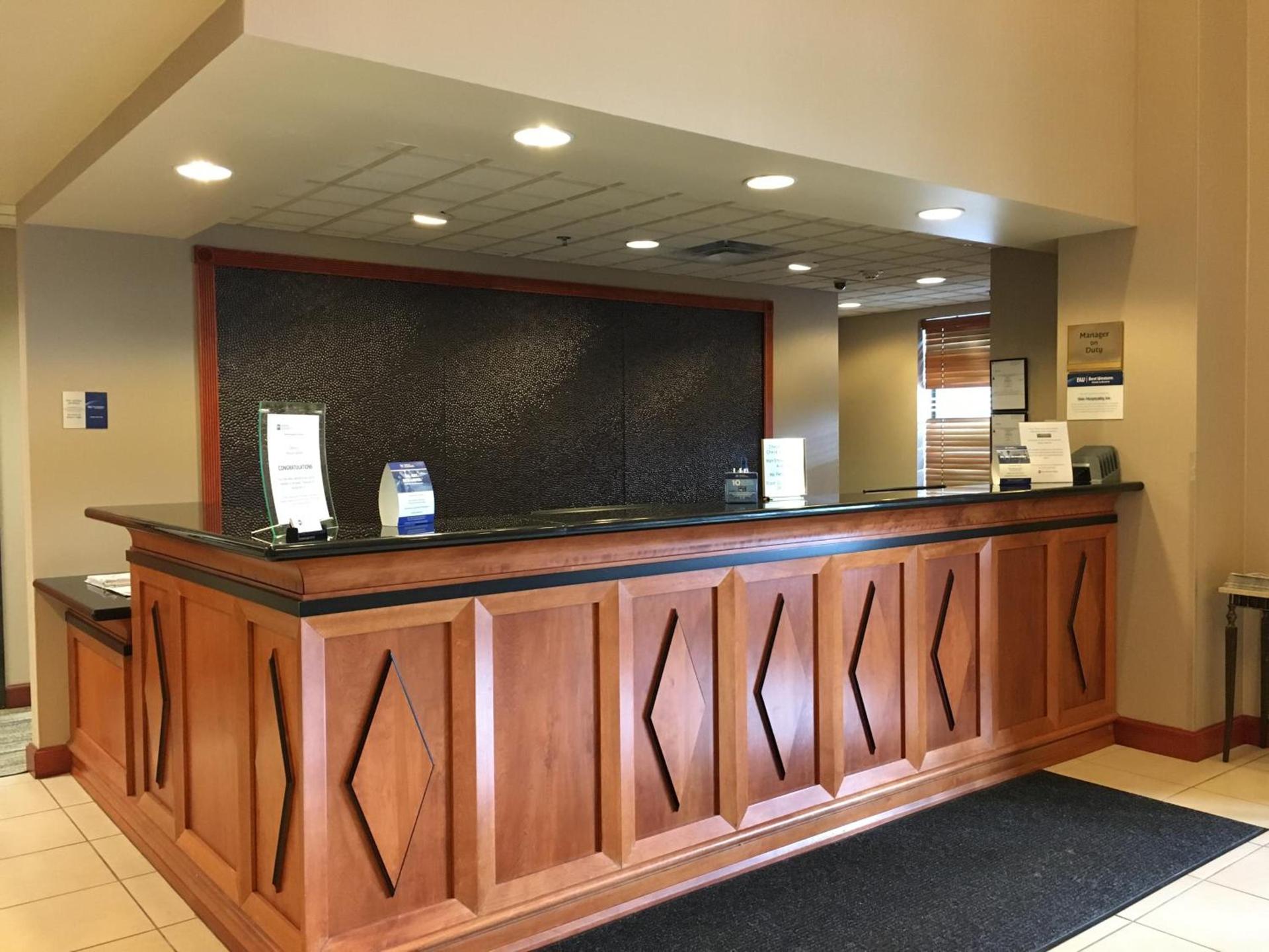 Wingate by Wyndham Coon Rapids photo 17