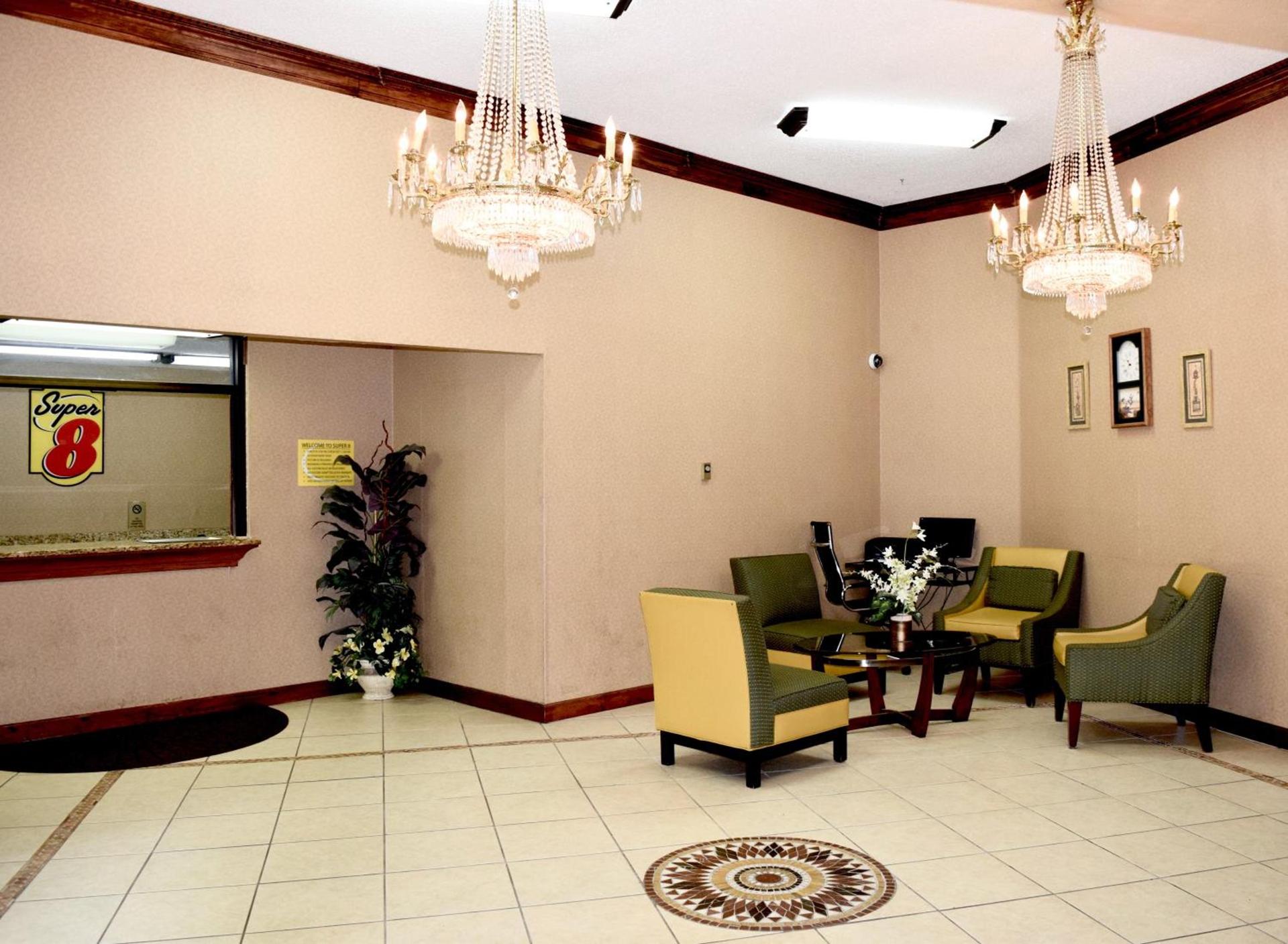 Super 8 by Wyndham Homewood Birmingham Area photo 13