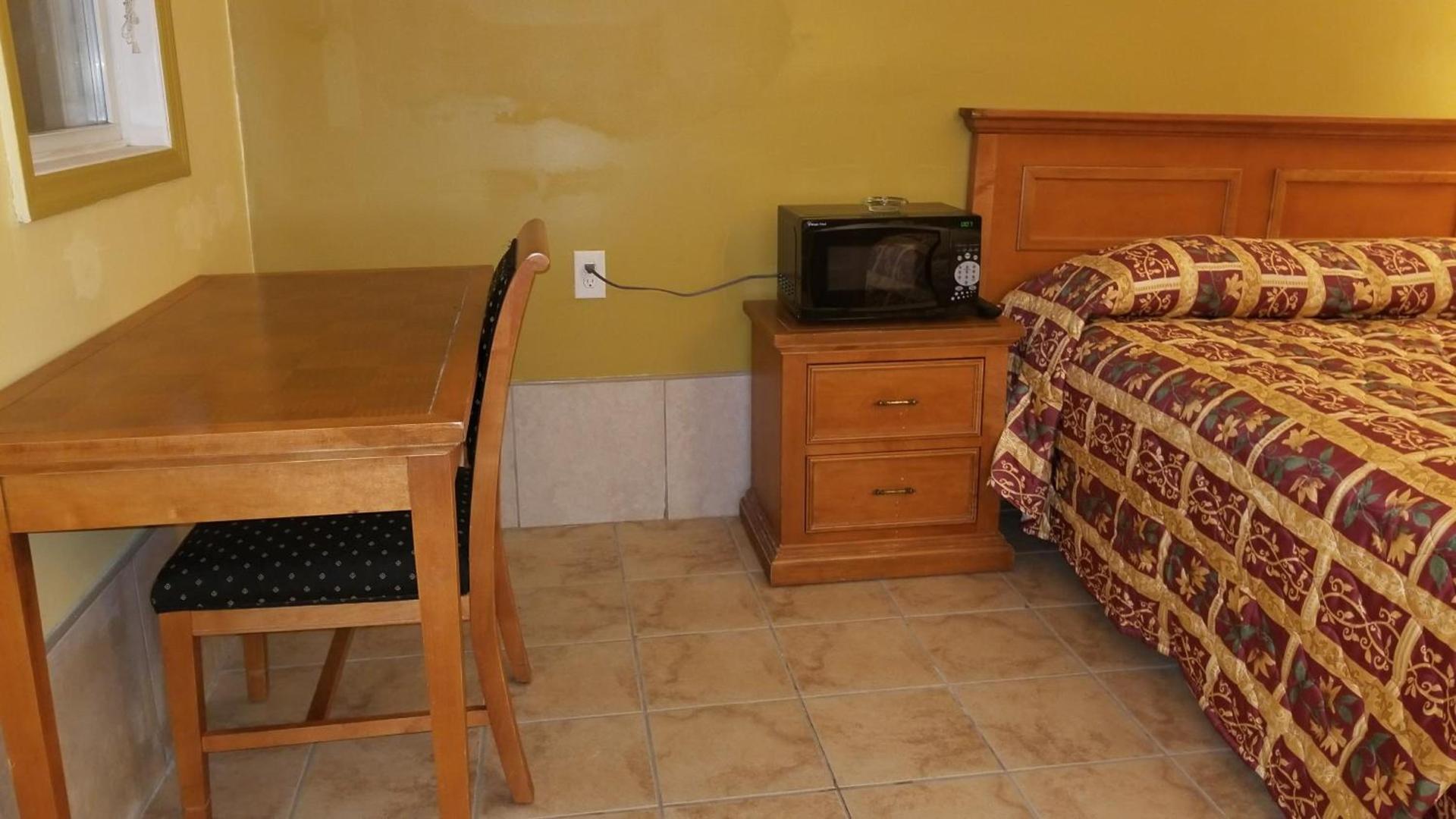 Luxury Inn photo 23
