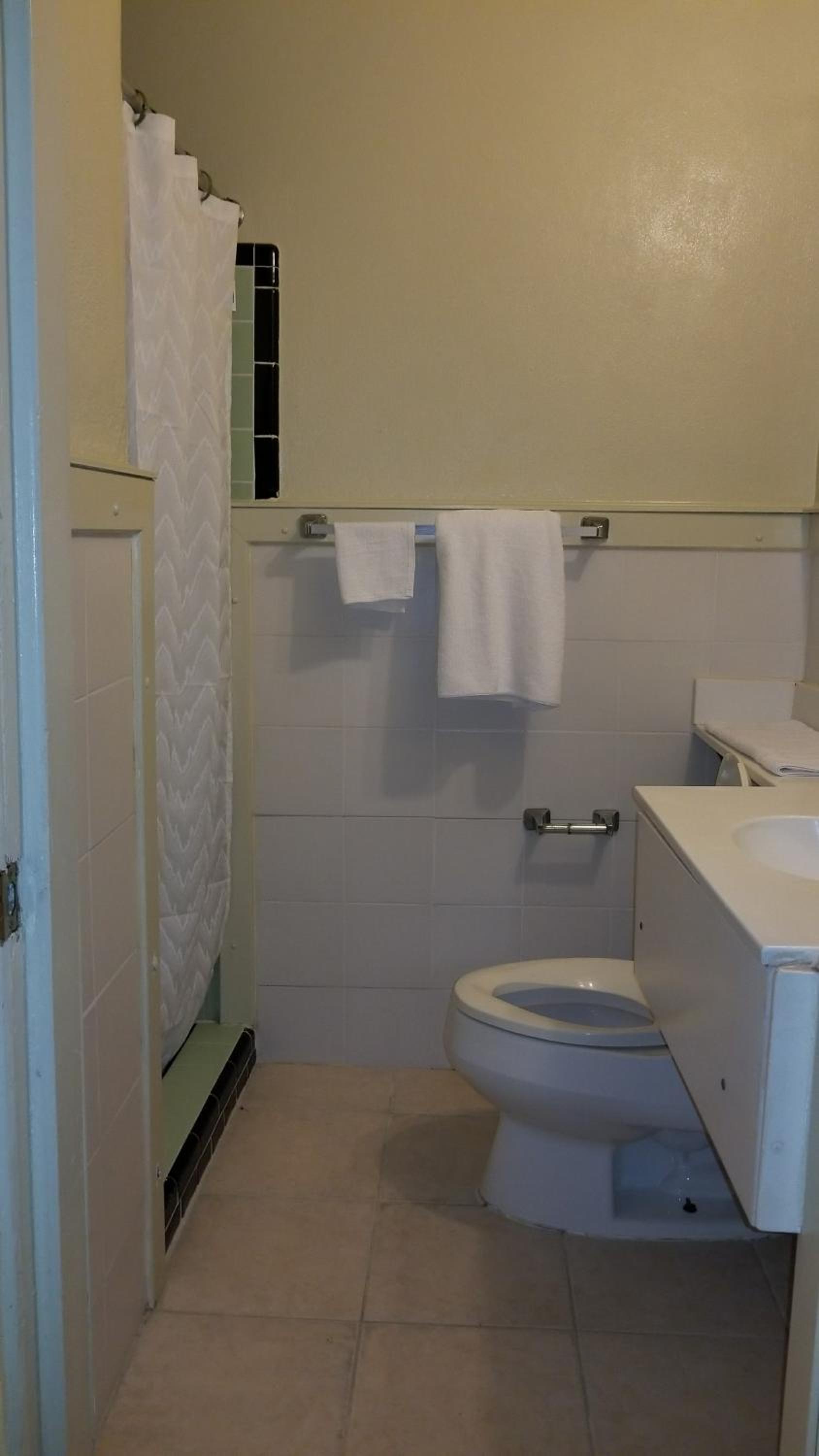Luxury Inn photo 24