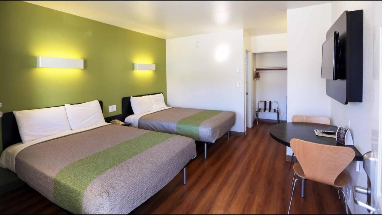 Days Inn by Wyndham Payson photo 33
