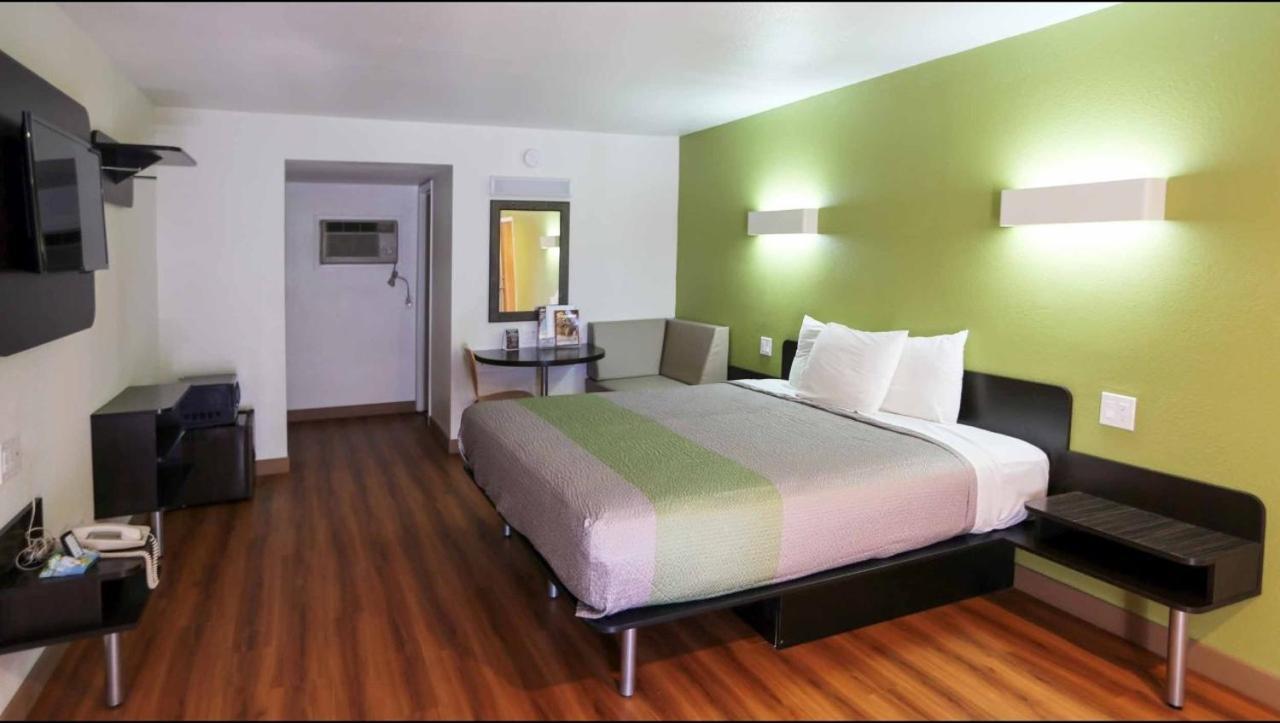 Days Inn by Wyndham Payson photo 29