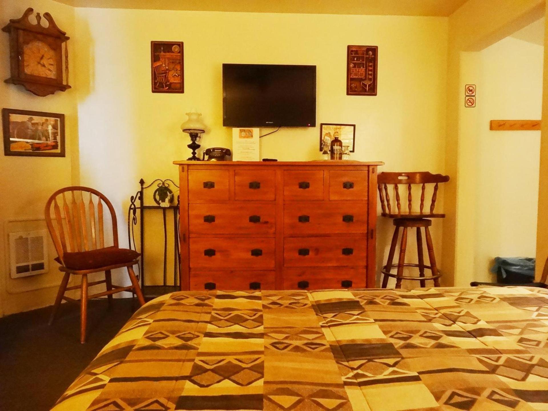 Itty Bitty Inn photo 3
