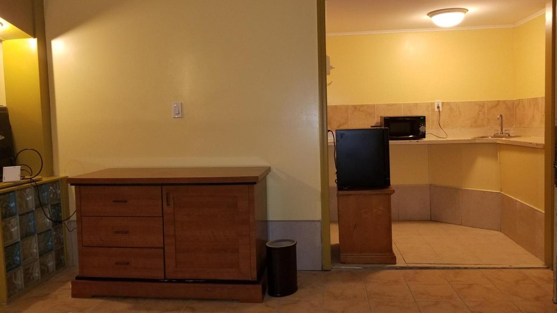 Luxury Inn photo 15