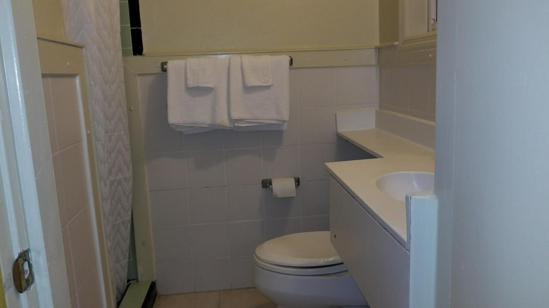 Luxury Inn photo 9