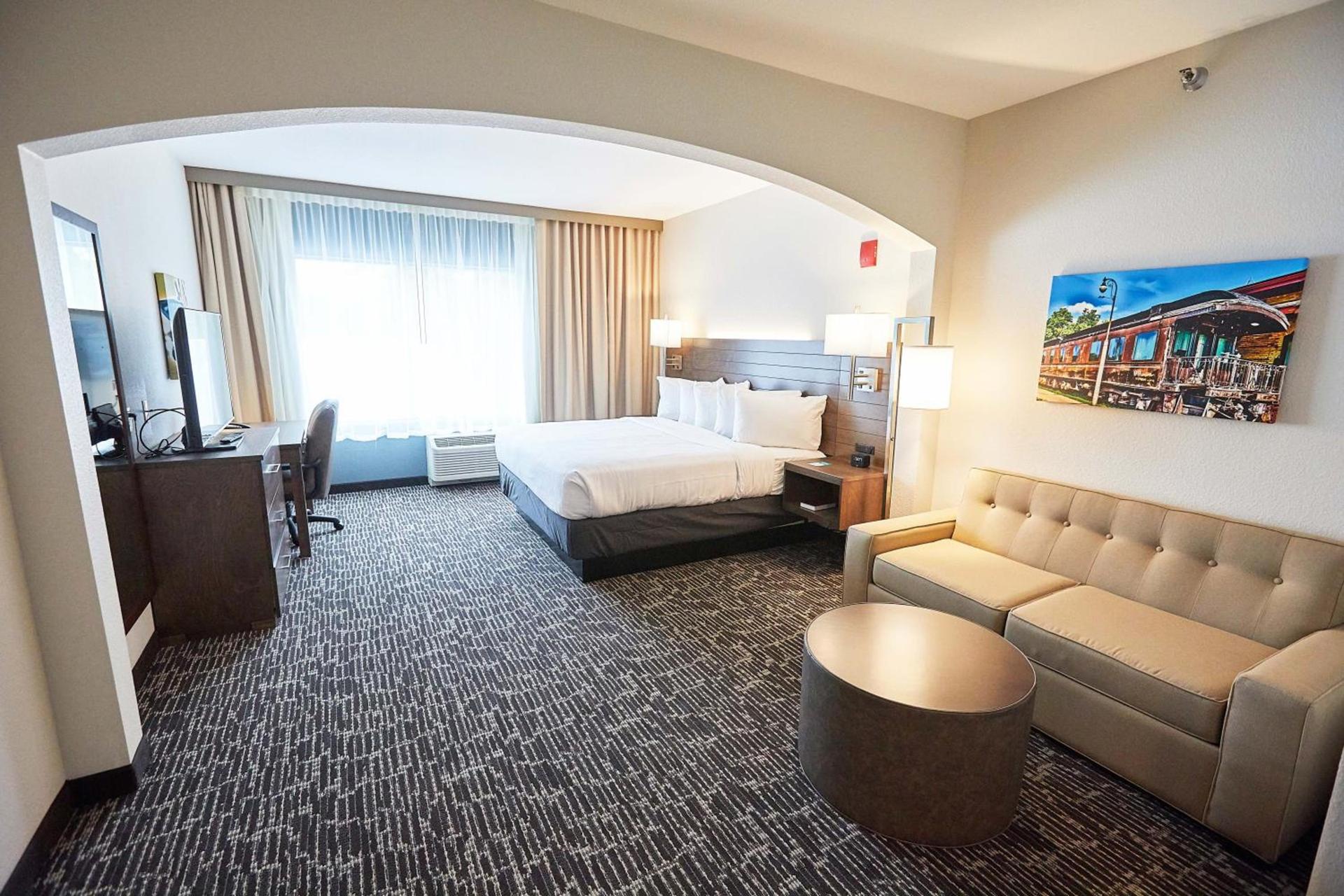 Gundersen Hotel & Suites photo 13