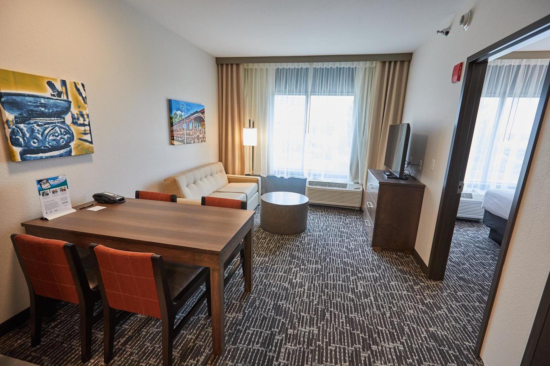 Gundersen Hotel & Suites photo 7