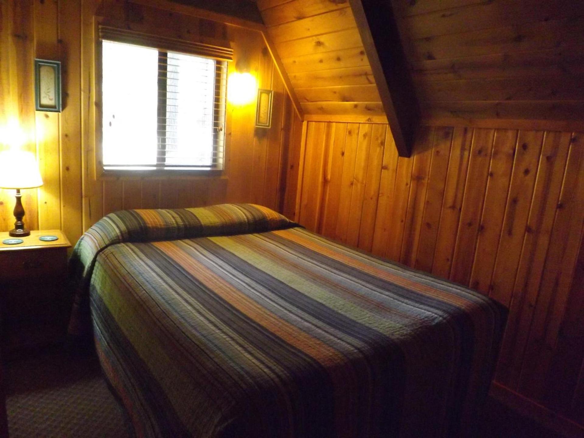 Arizona Mountain Inn & Cabins photo 100