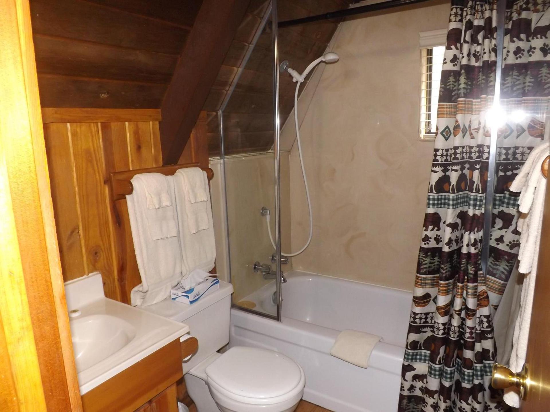 Arizona Mountain Inn & Cabins photo 98