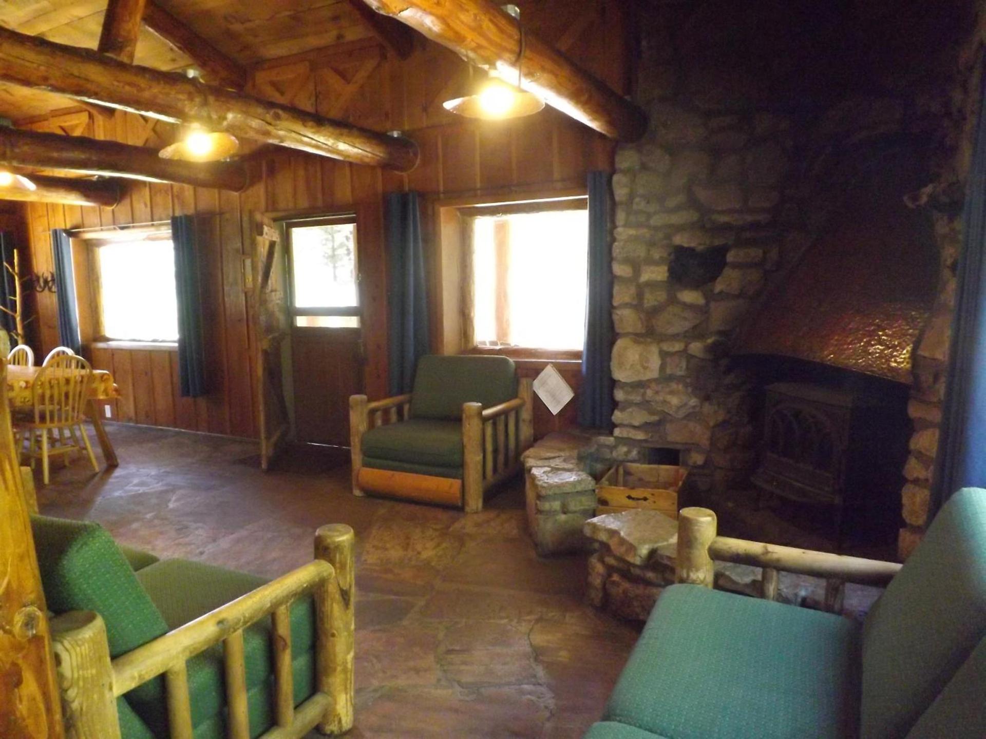 Arizona Mountain Inn & Cabins photo 95