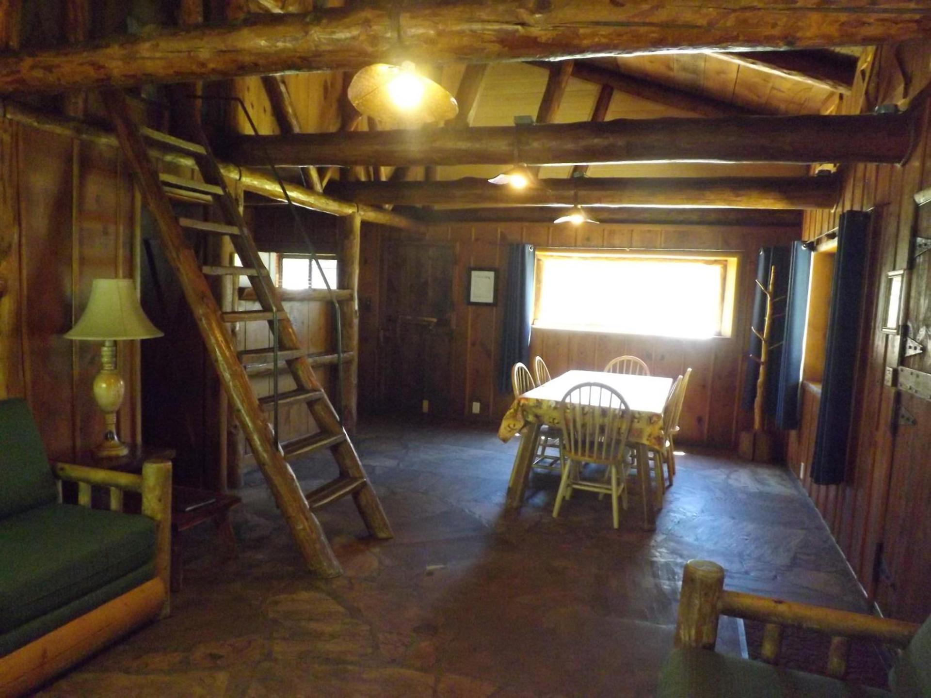 Arizona Mountain Inn & Cabins photo 92