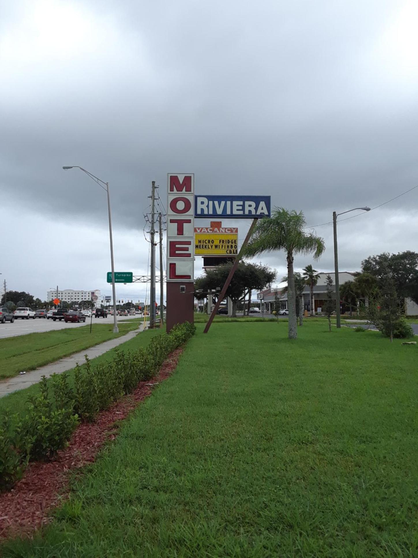 Riviera Motel photo 1