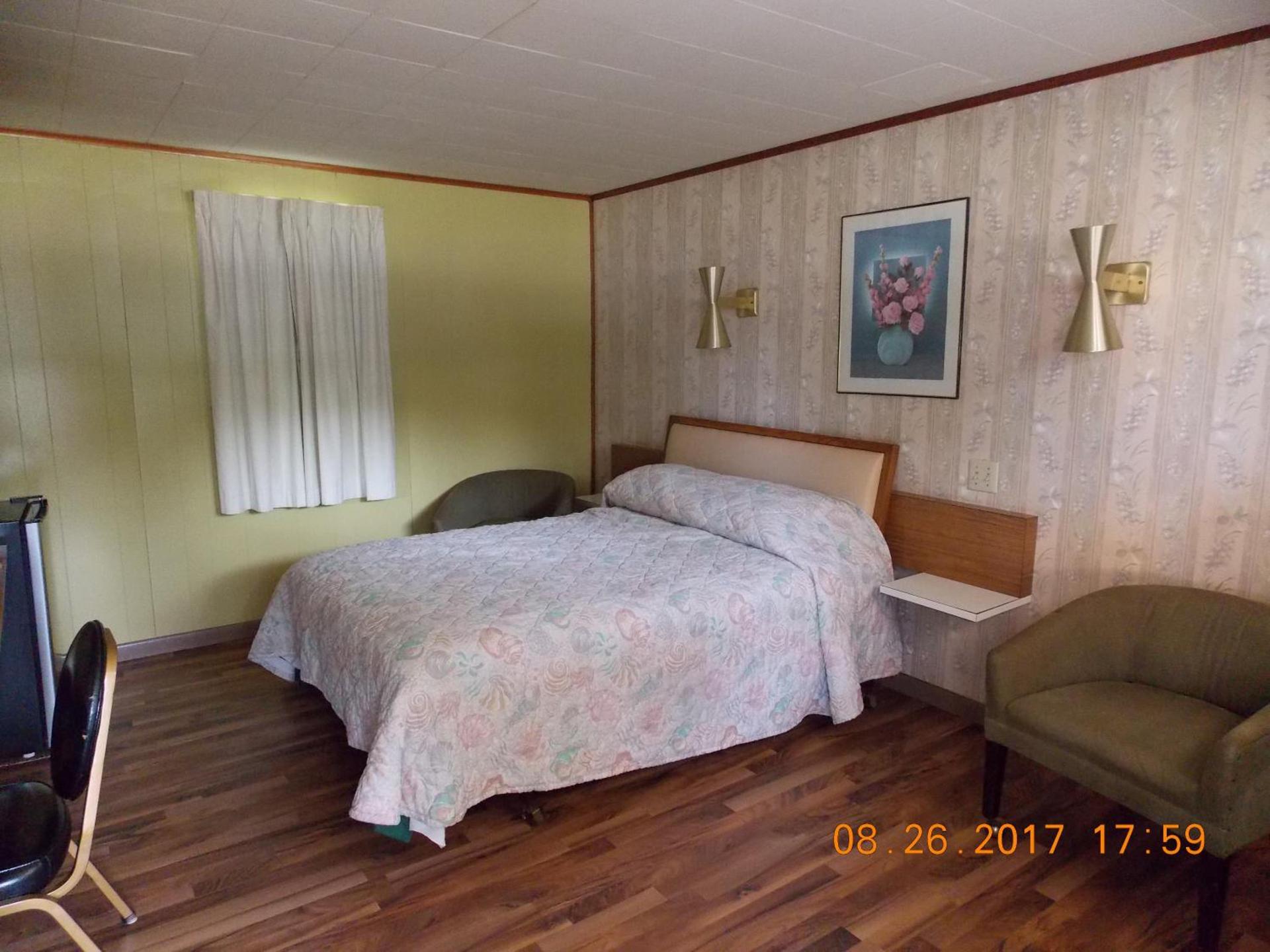 Melody Motor Lodge photo 23