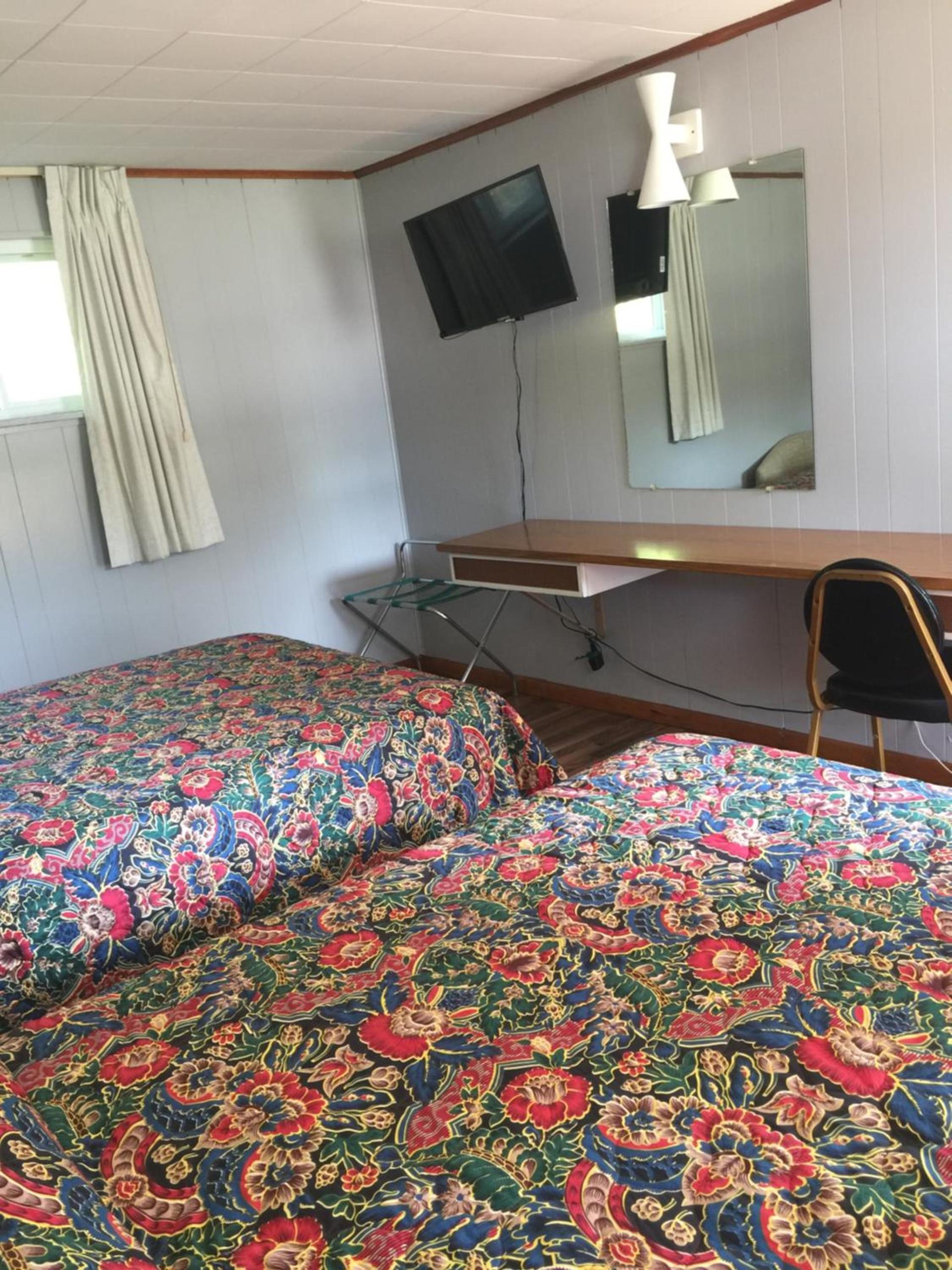 Melody Motor Lodge photo 10