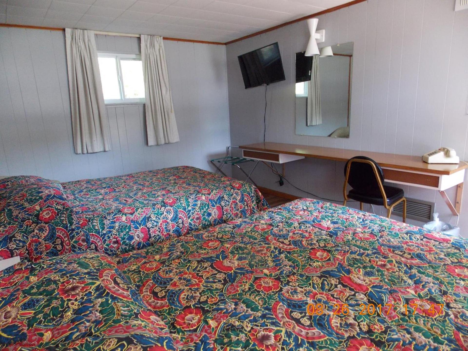 Melody Motor Lodge photo 14