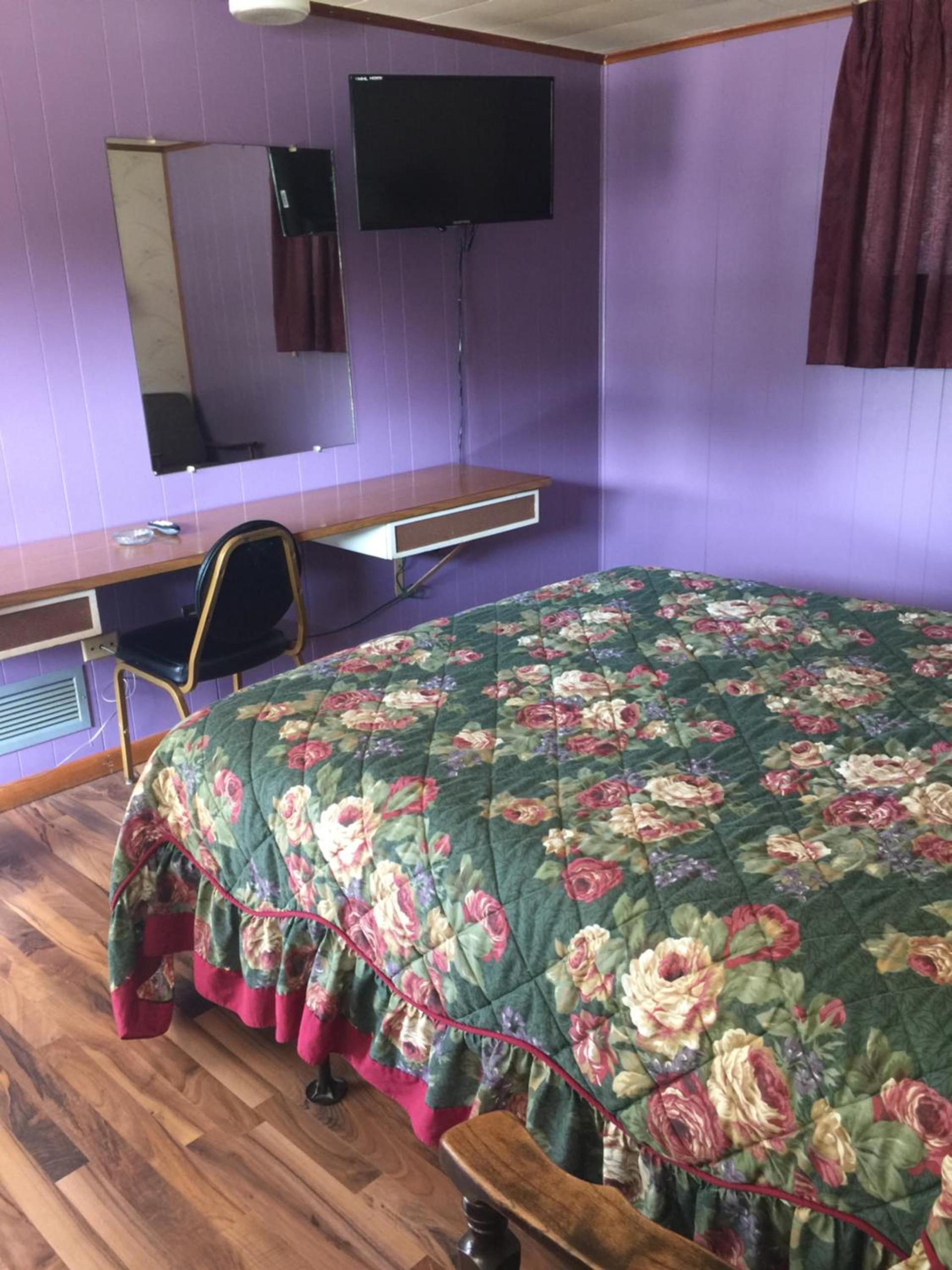 Melody Motor Lodge photo 5