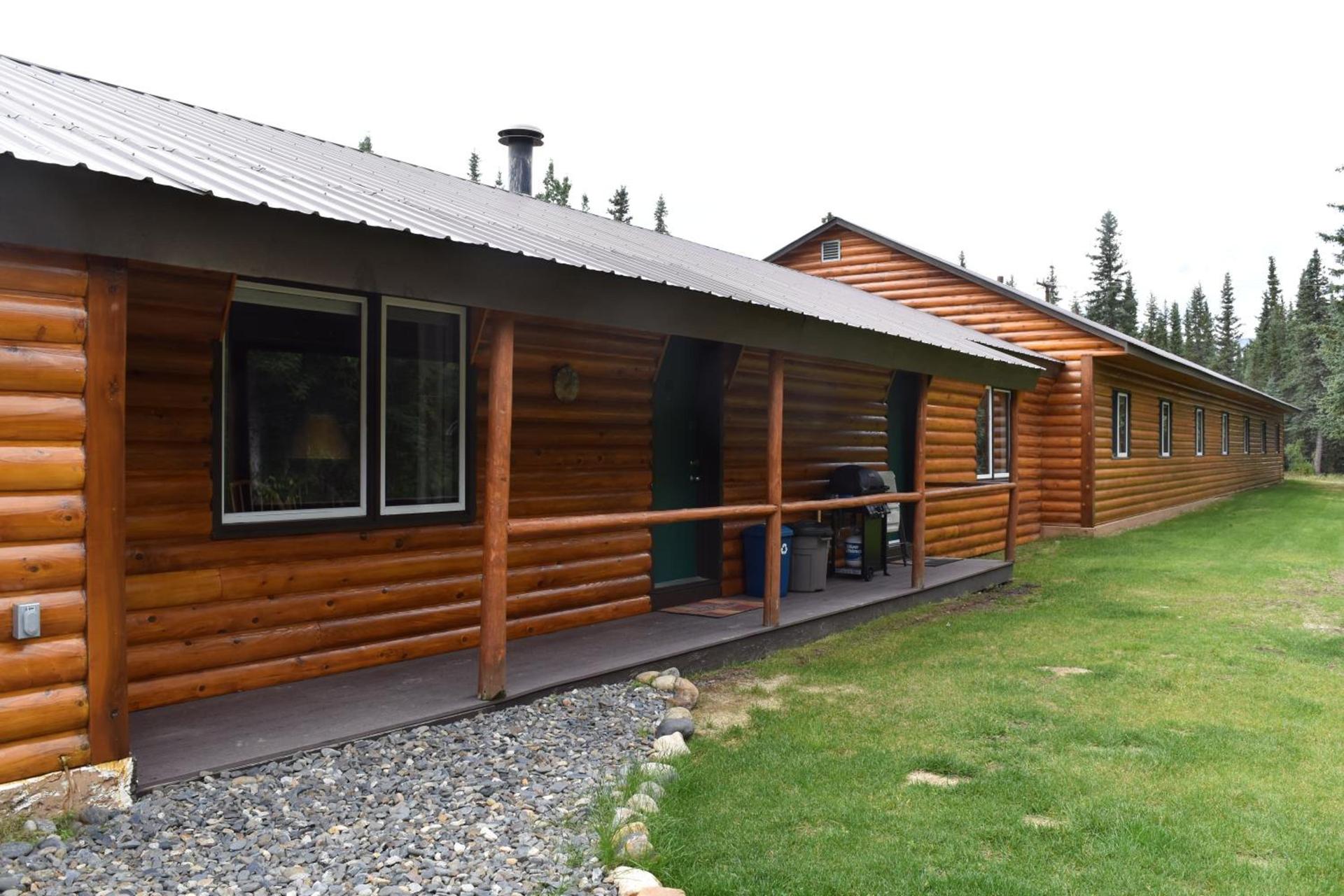 Backwoods Lodge photo 2