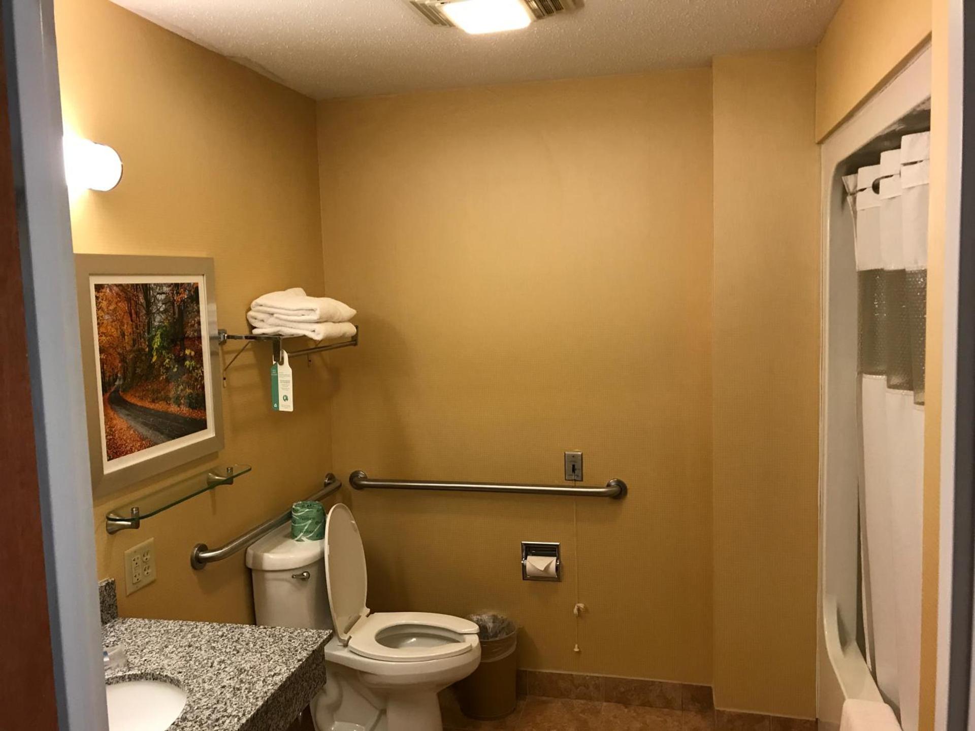 Best Western Plus New England Inn & Suites photo 64