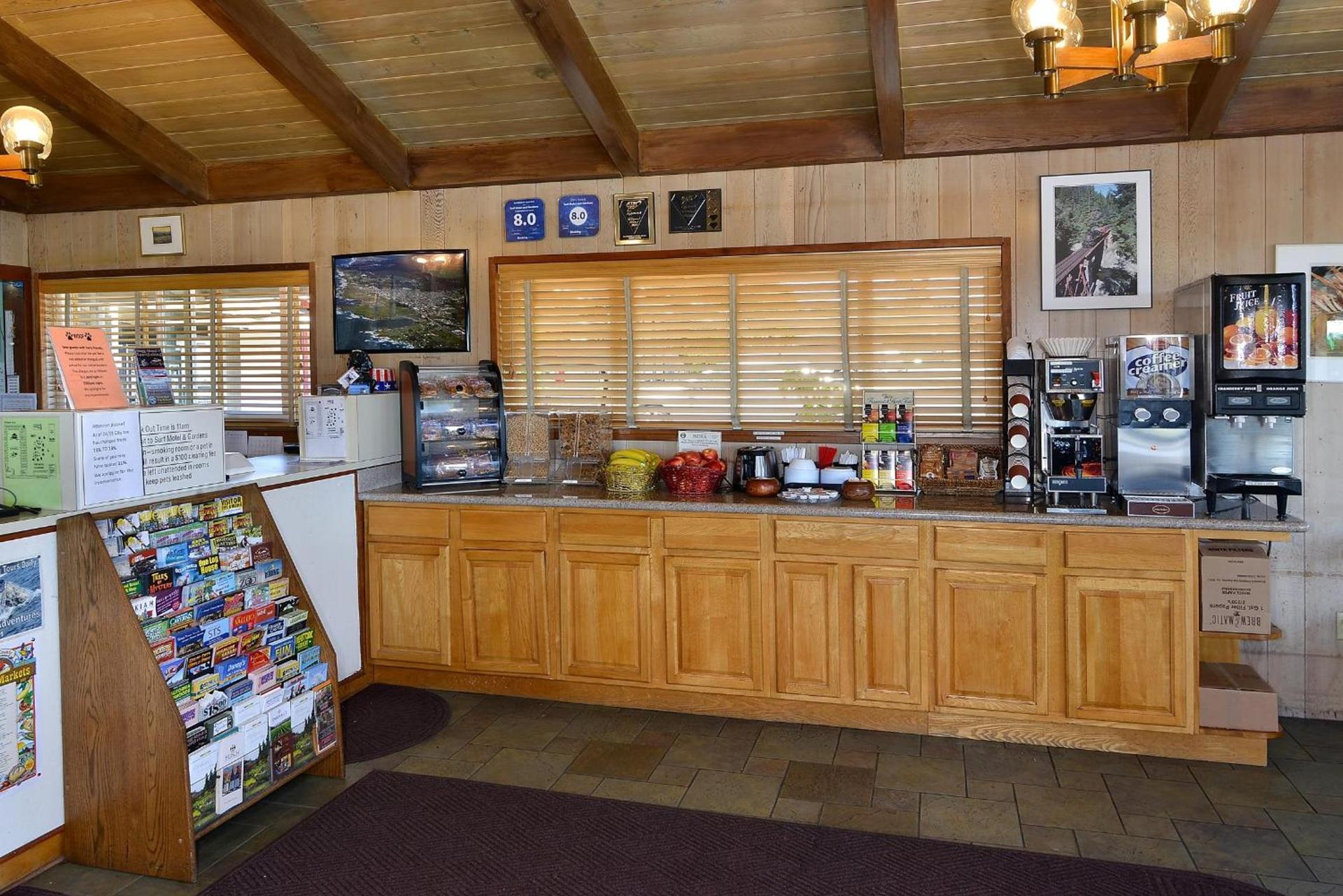 Surf Motel and Gardens — hotel in Fort Bragg