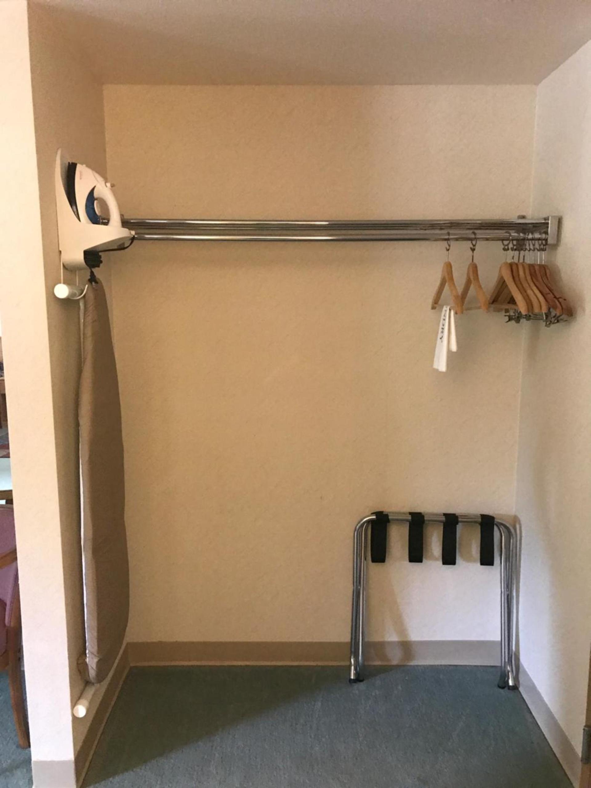 Econo Lodge Inn & Suites Oconto photo 20
