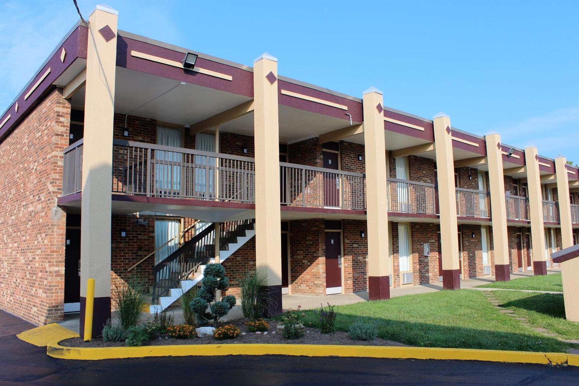Bluegrass Inn photo 32