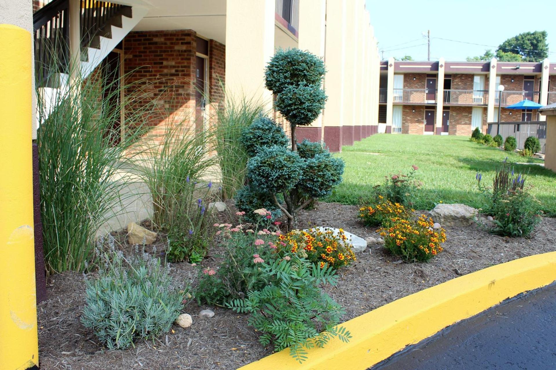 Bluegrass Inn photo 26
