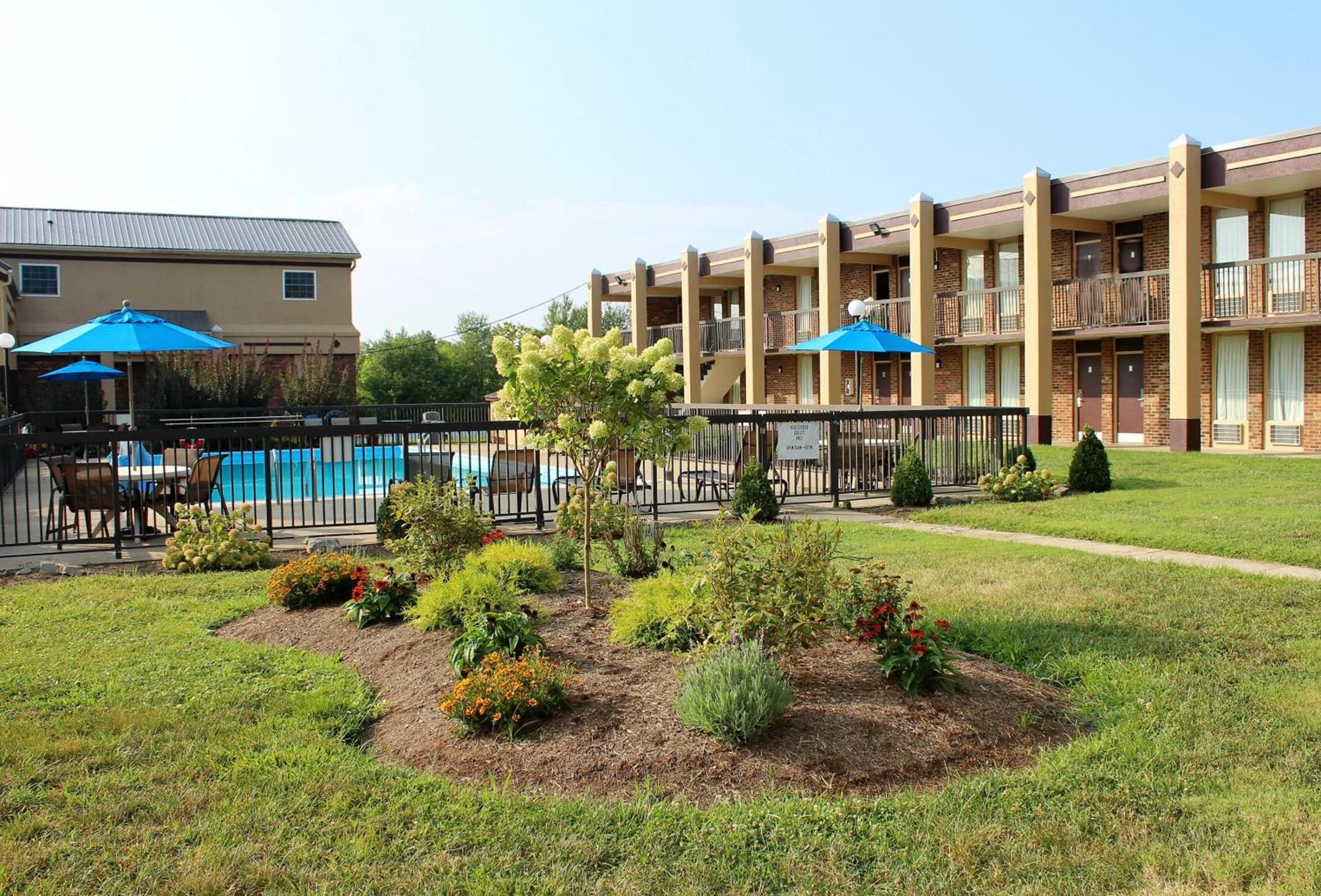 Bluegrass Inn photo 25