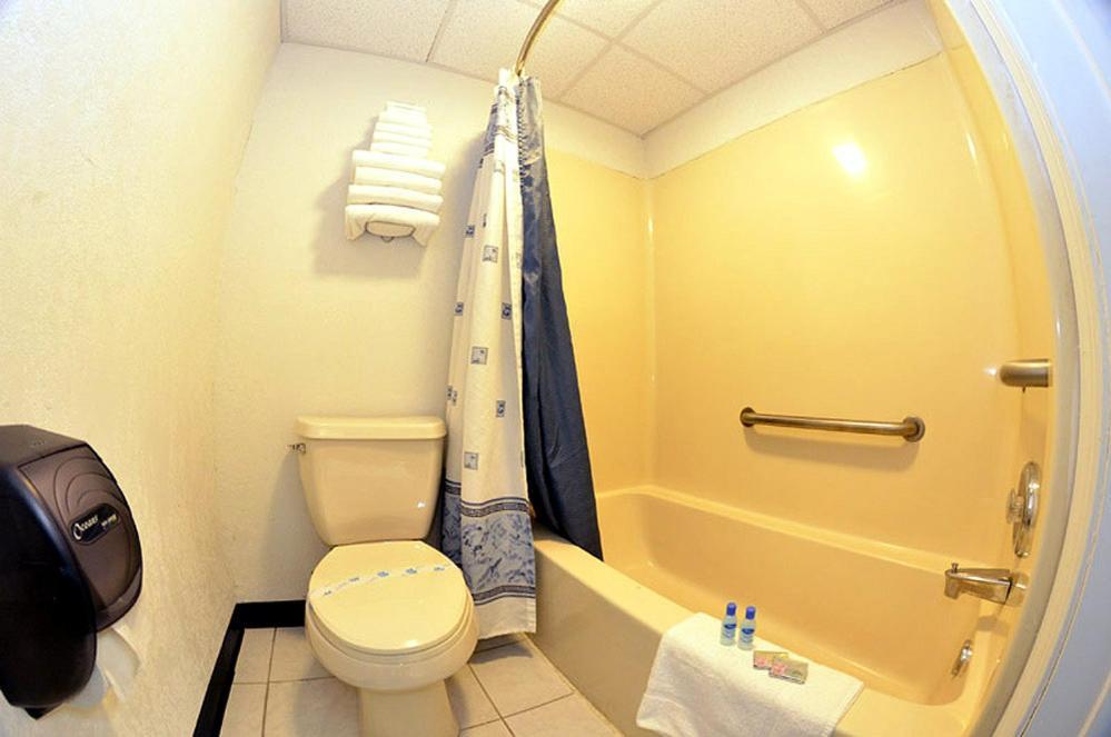 Superlodge Absecon/Atlantic City photo 15
