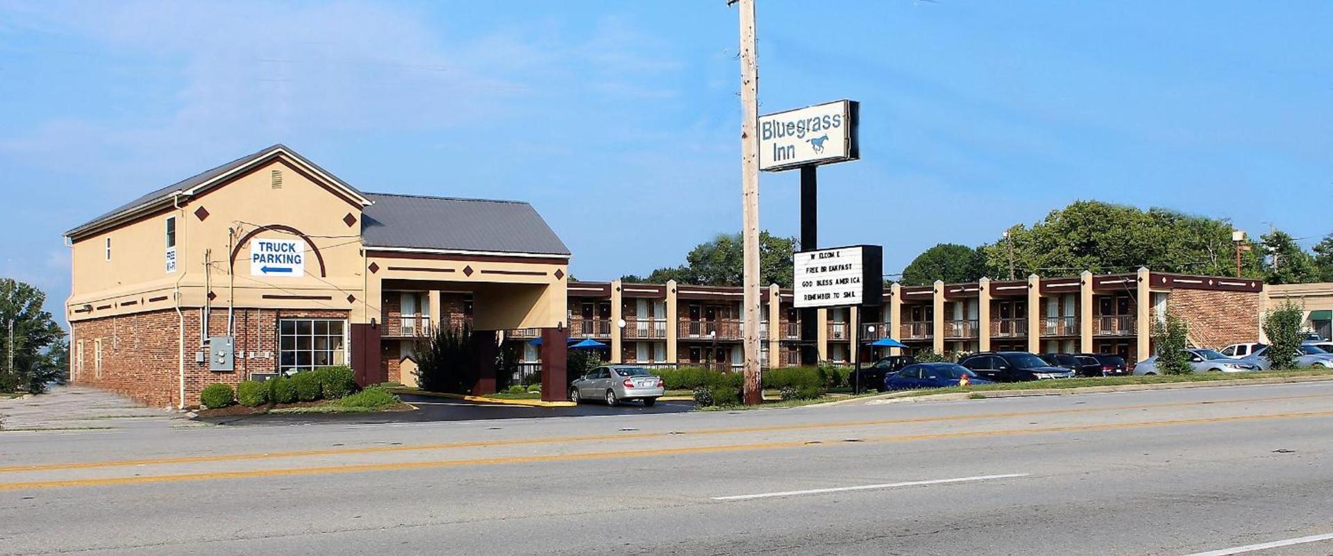 Bluegrass Inn — hotel in Frankfort