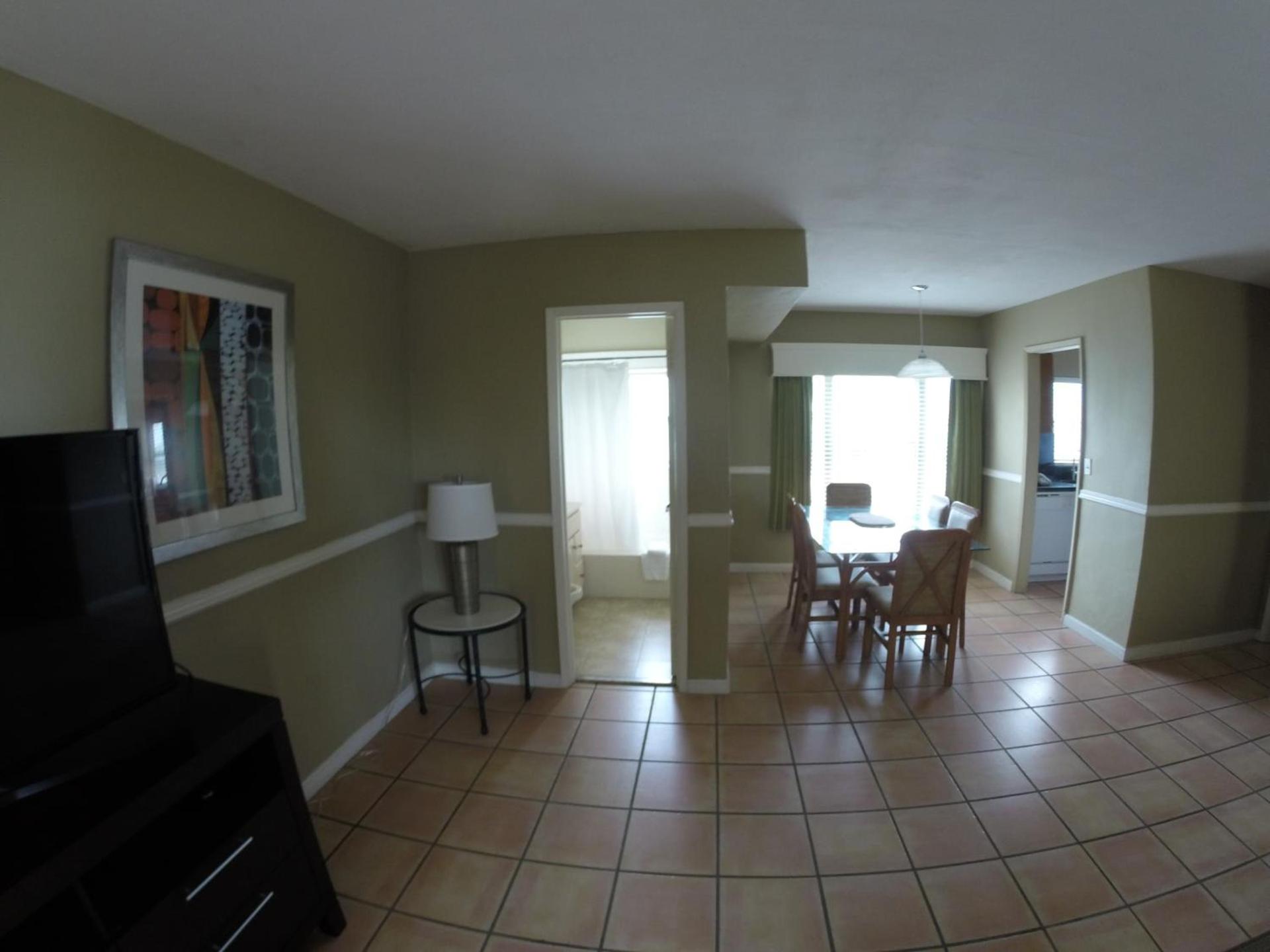 Silver Seas Beach Resort photo 15