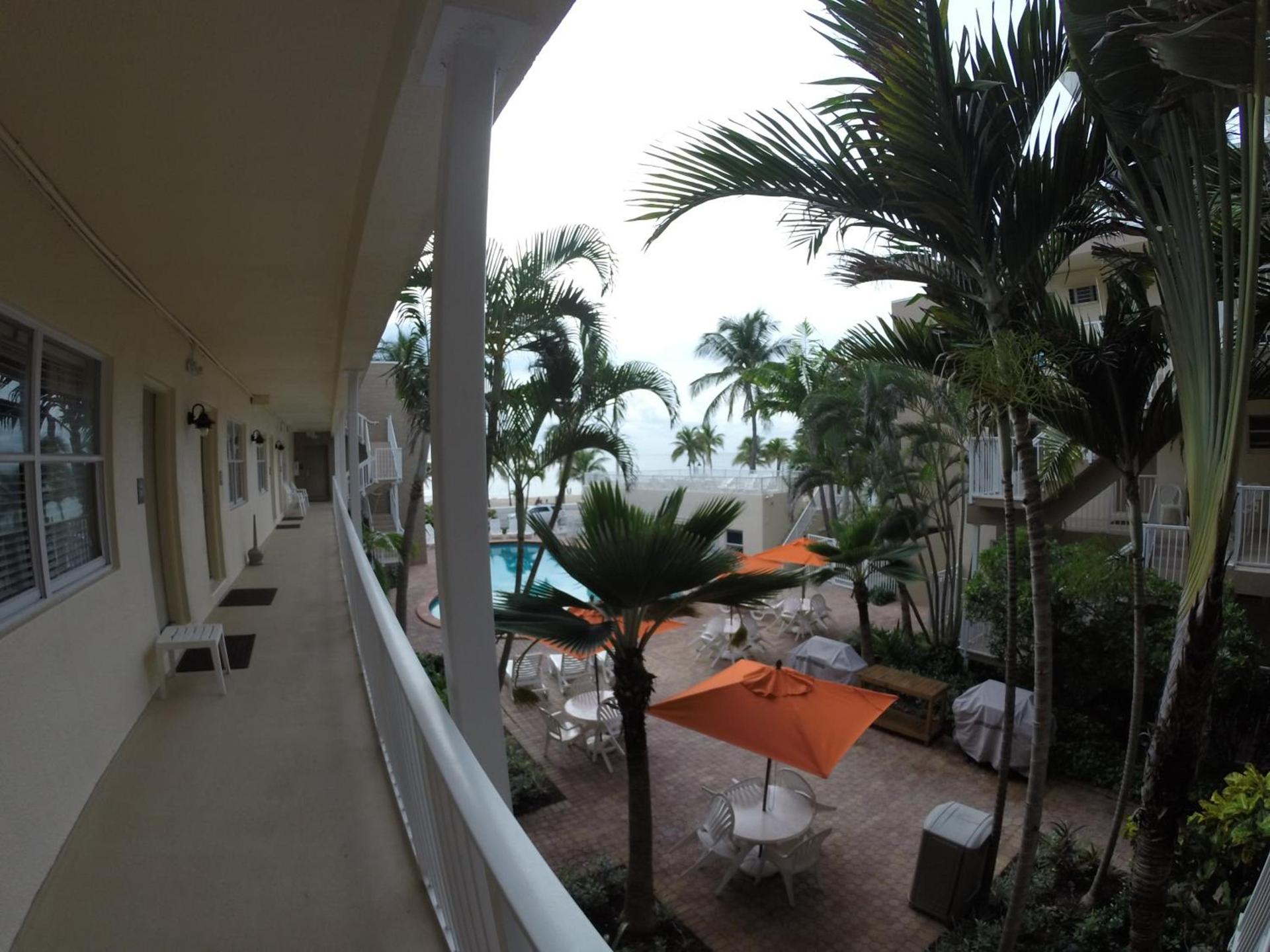 Silver Seas Beach Resort photo 18
