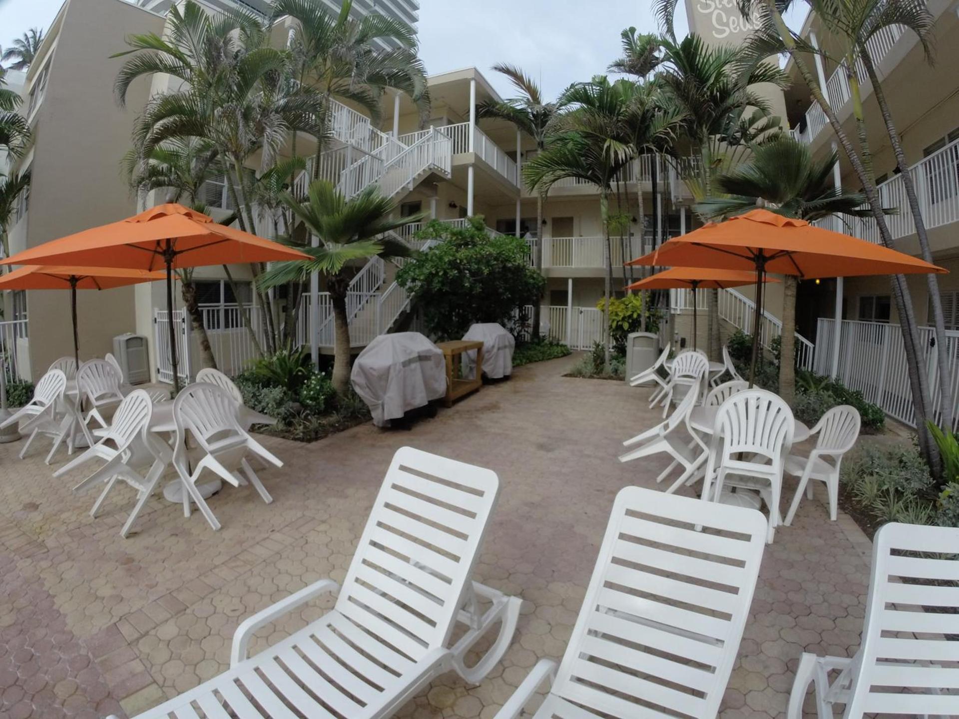 Silver Seas Beach Resort photo 21