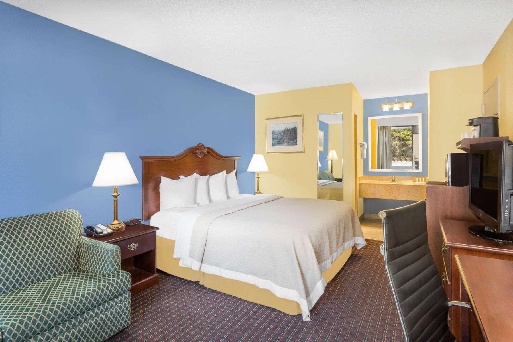 Days Inn by Wyndham Mocksville photo 22