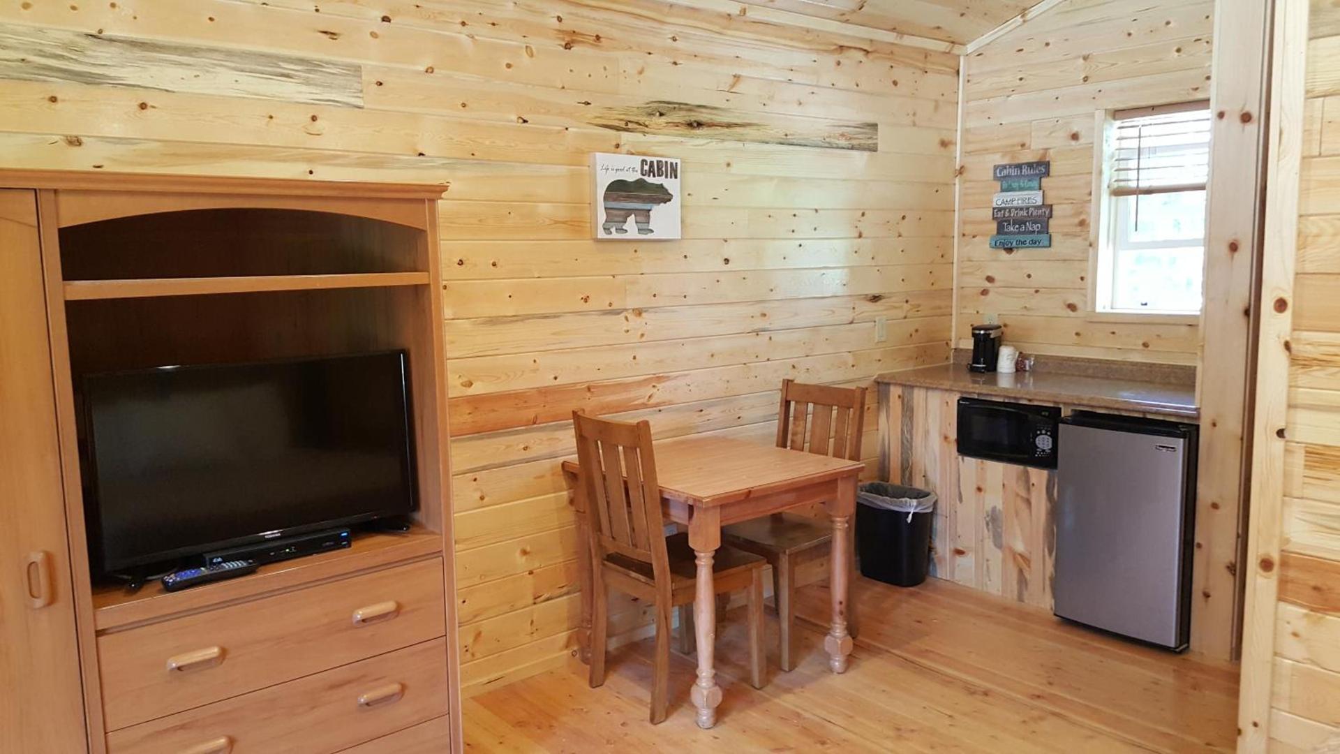 Riverfront Motel & Cabins photo 24