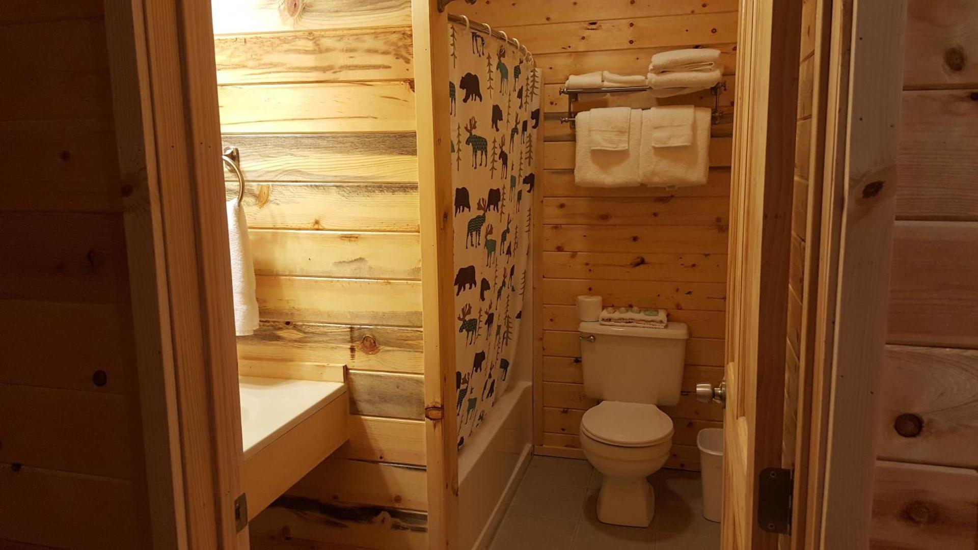 Riverfront Motel & Cabins photo 25