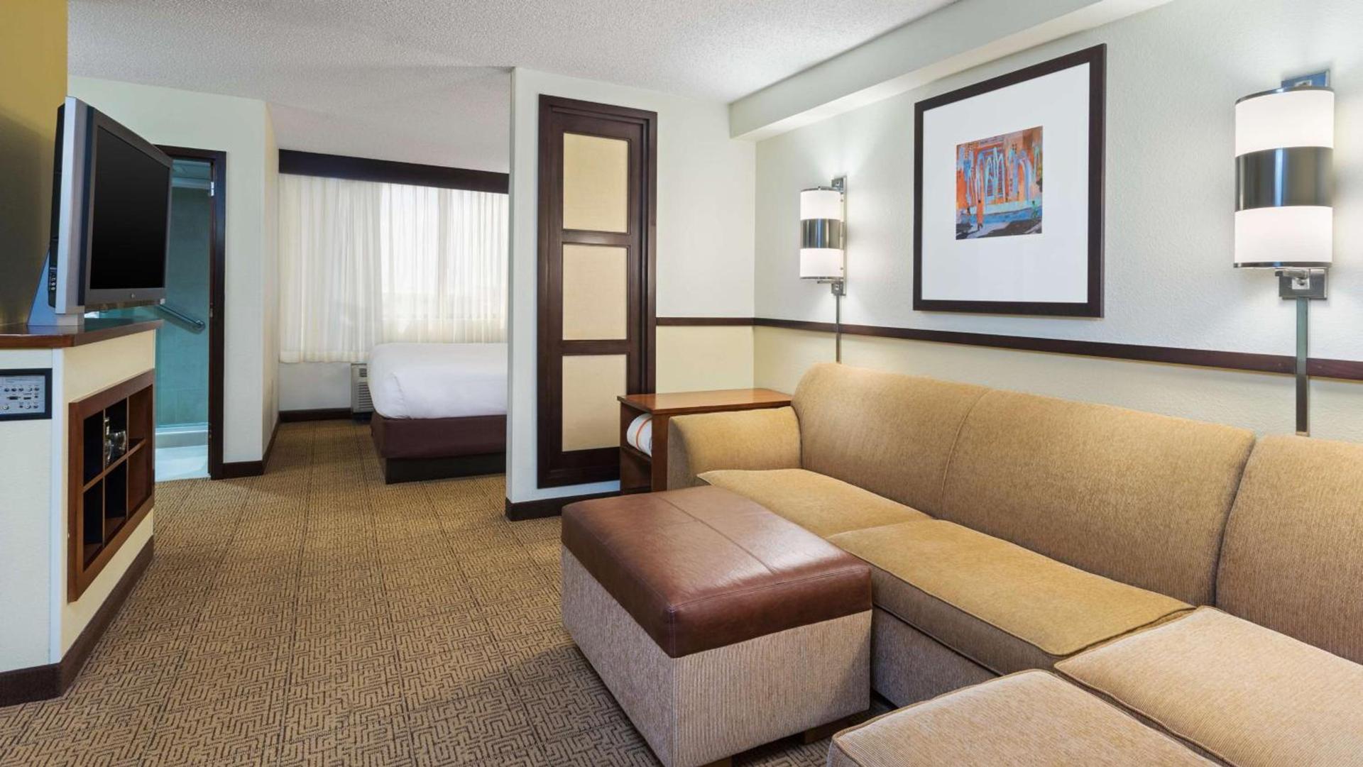 Hyatt Place Fort Lauderdale Cruise Port & Convention Center - Newly Renovated photo 67