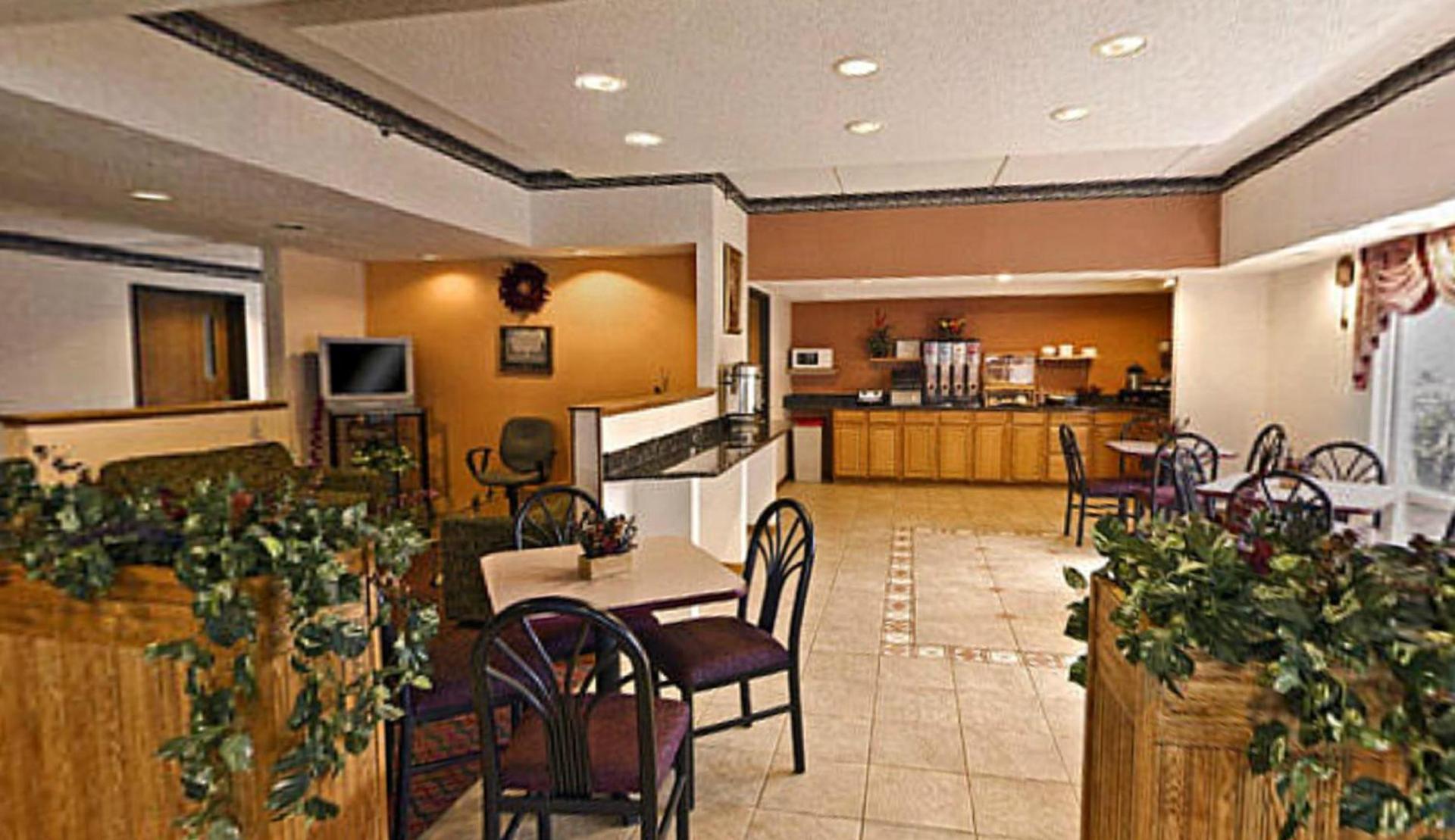 Americas Best Value Inn Waukegan photo 5