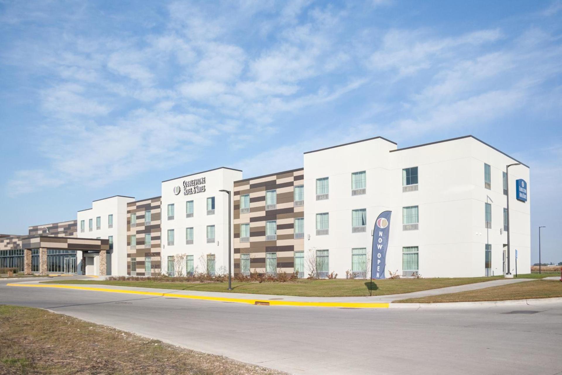 Cobblestone Hotel and Suites - Jefferson photo 3