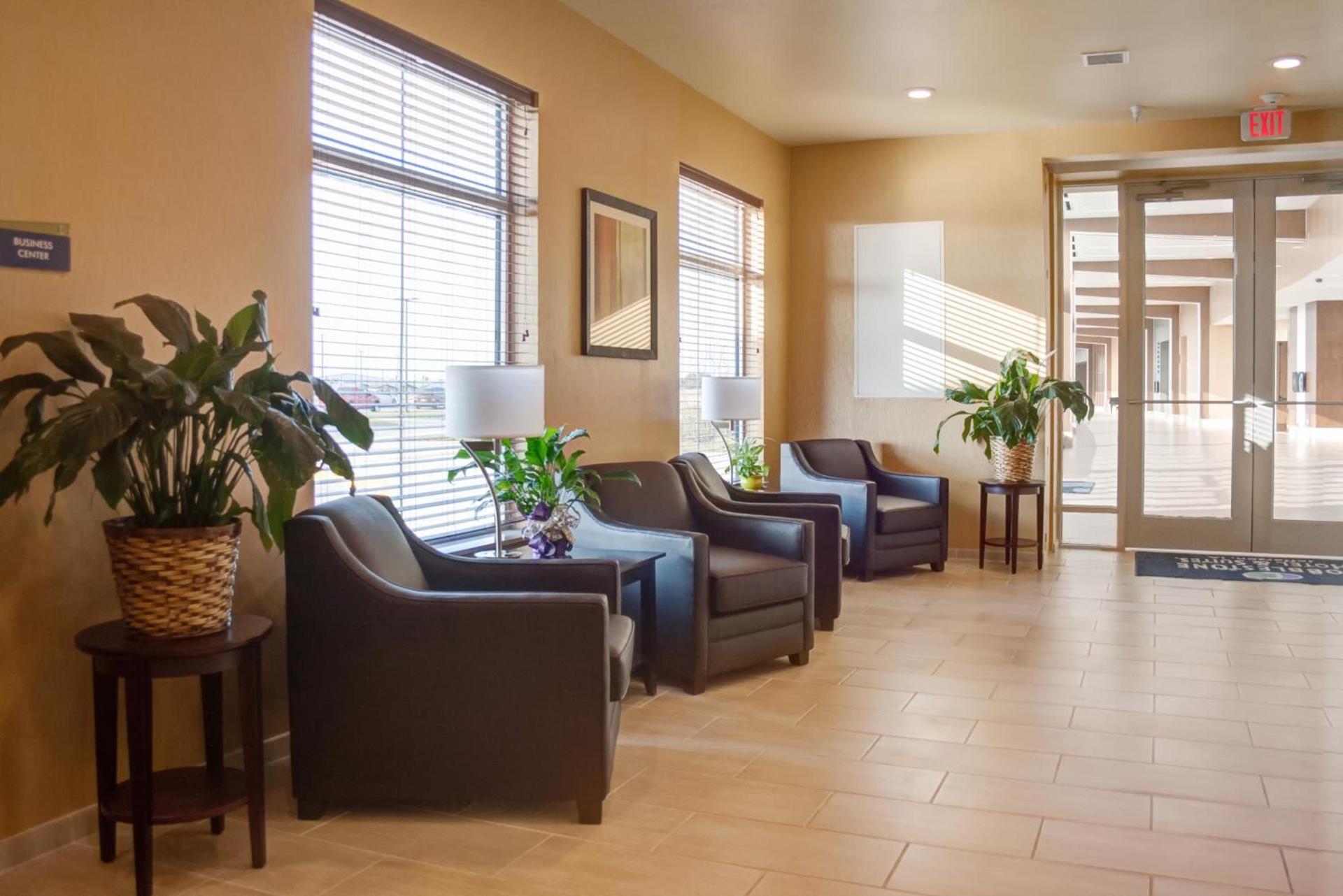 Cobblestone Hotel and Suites - Jefferson photo 5