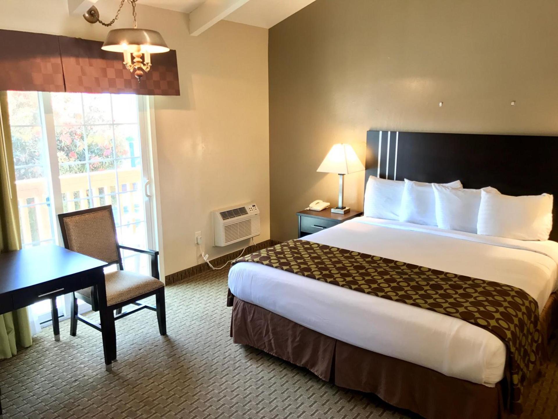Avalon Inn Downtown Morro Bay photo 12