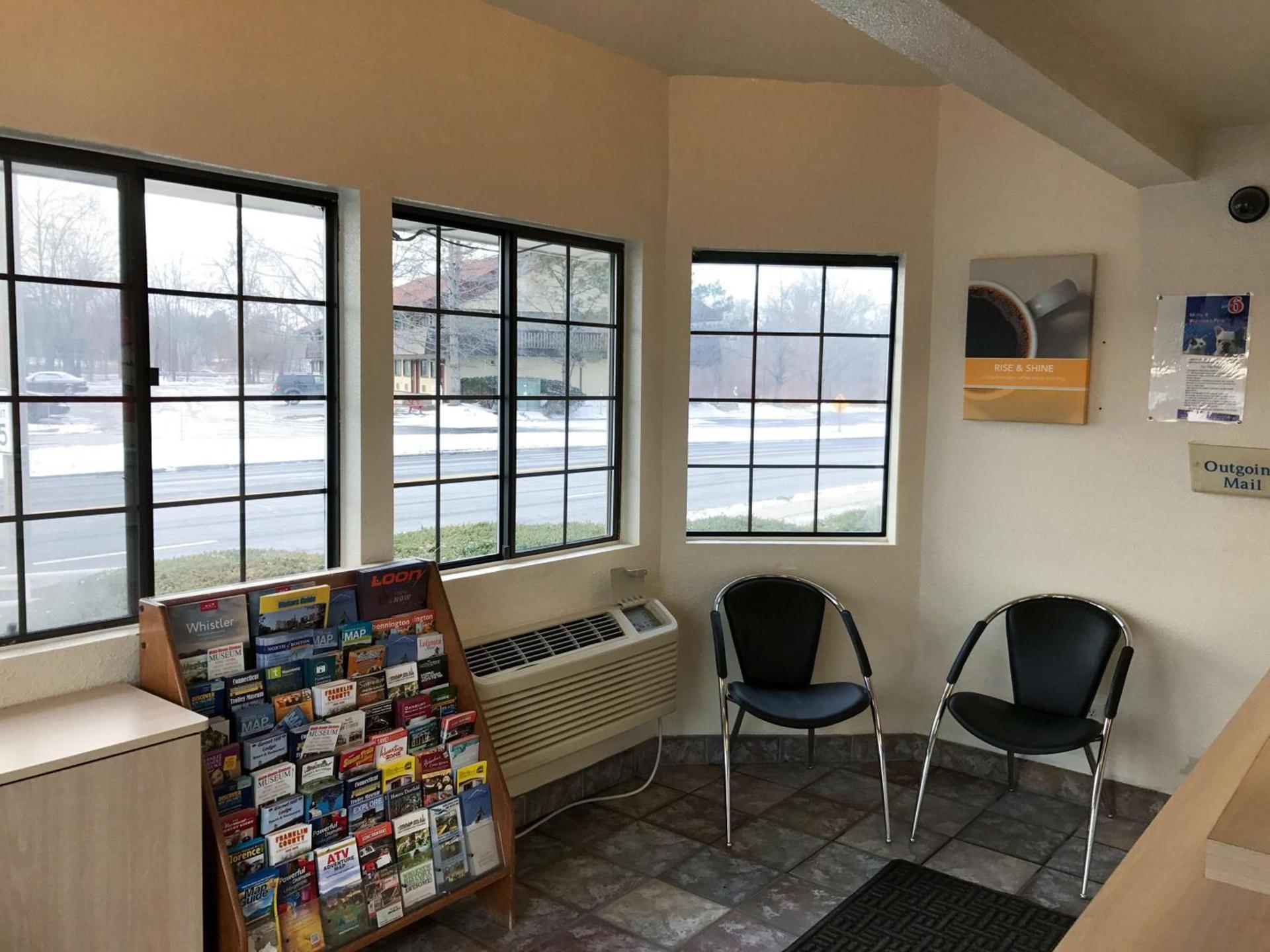 Motel 6-Enfield, CT - Hartford photo 5