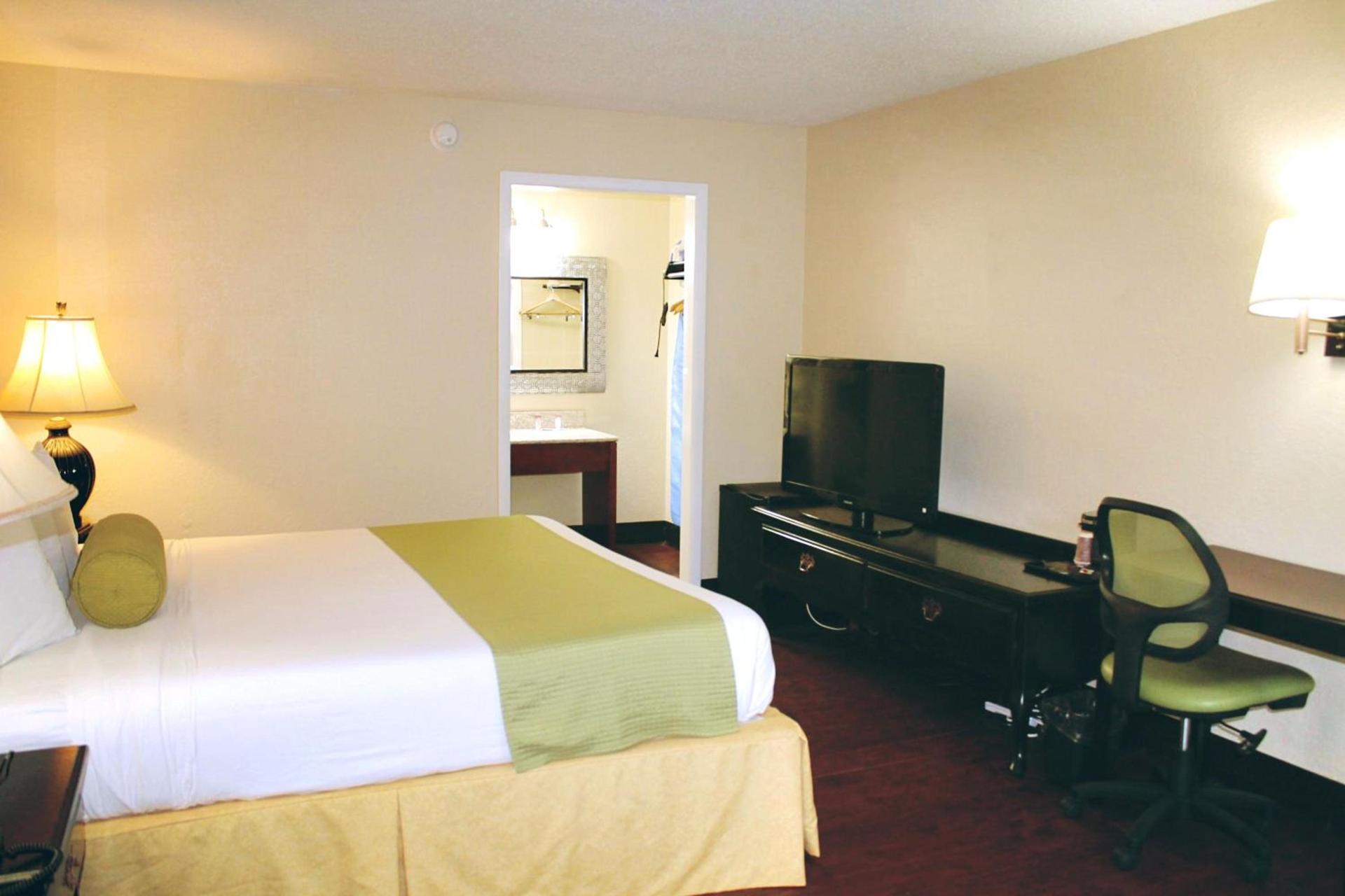 Residence Hub Inn and Suites photo 7