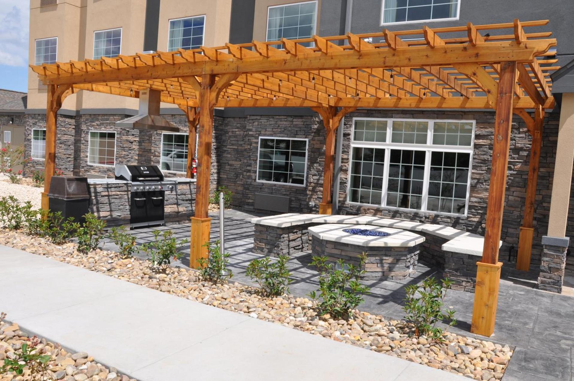 Microtel Inn & Suites by Wyndham Lubbock photo 18